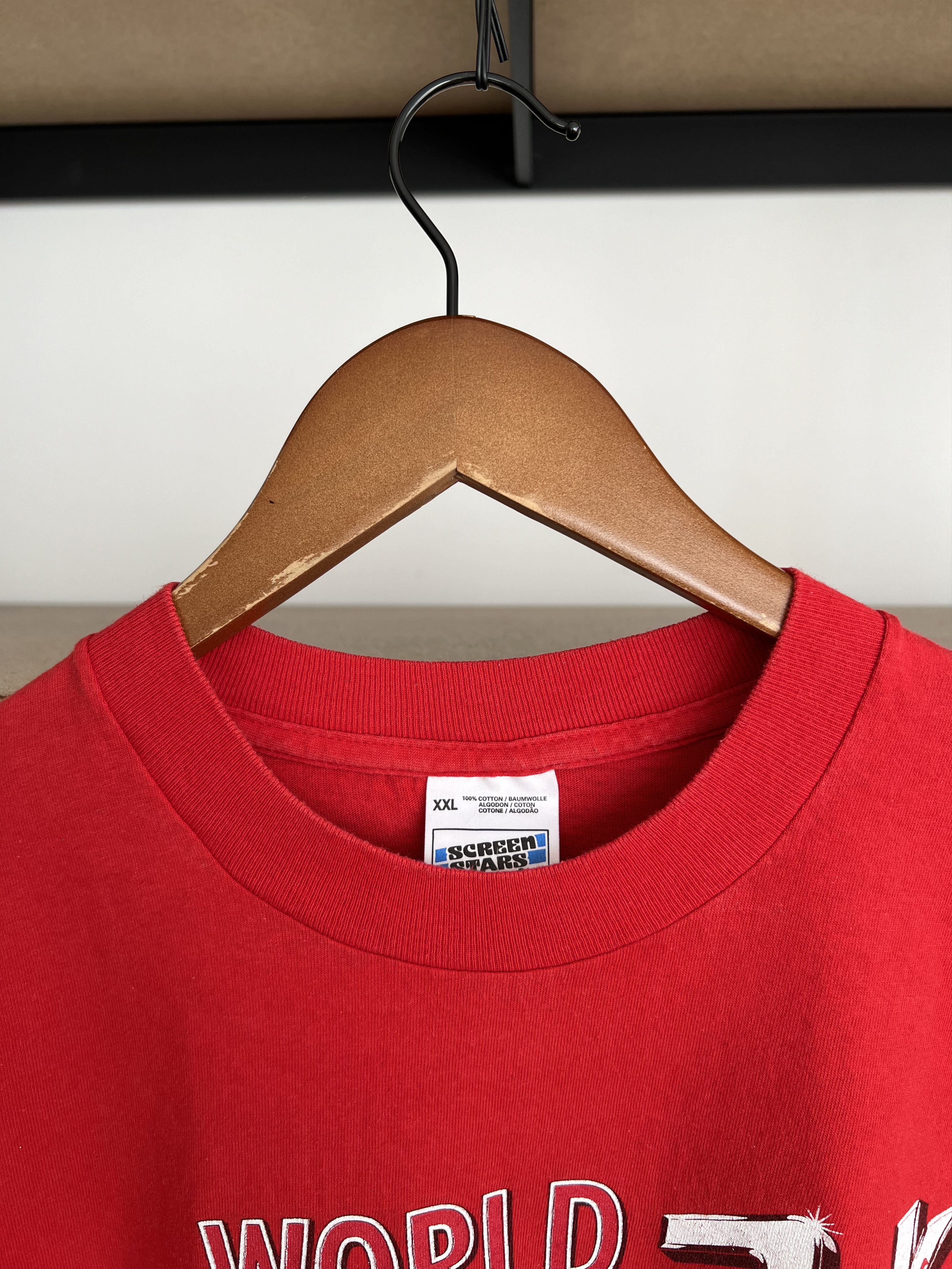 Vintage Vintage 1997 Ducati 916 Superbike GP Moto Racing Red T-shirt Size US XXL / EU 58 / 5 - 7 Thumbnail