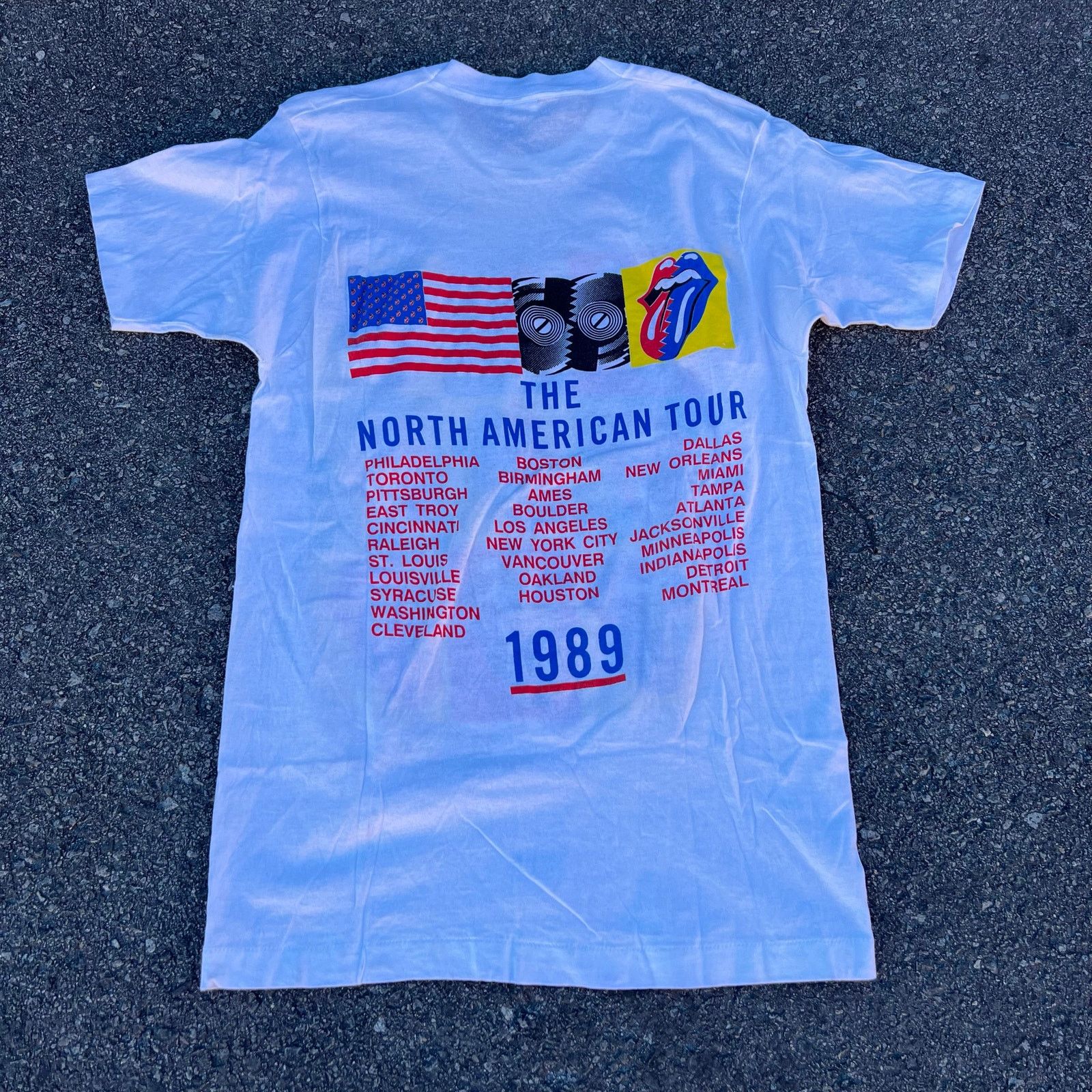 Fruit Of The Loom Vintage 1989 Rolling Stones Tour T-Shirt Art Tongue USA L Size US L / EU 52-54 / 3 - 5 Thumbnail