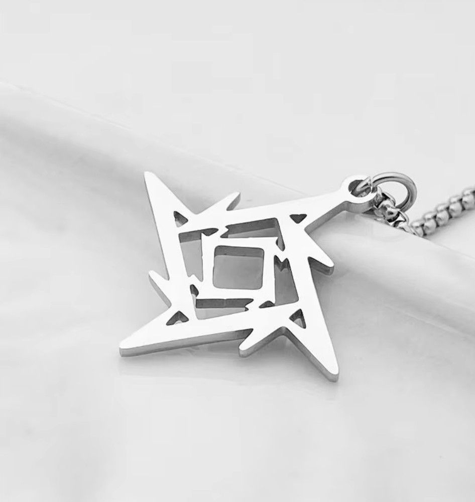 Vintage Cool Dart Simple Stereo Geometry Chain Necklace Size ONE SIZE - 1 Thumbnail
