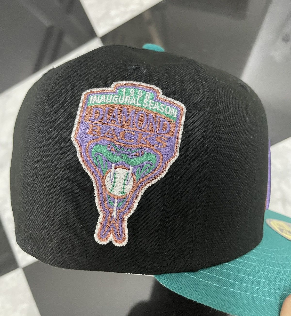 New Era 🔥 Exclusive Diamondbacks fitted size 7 1/8 Size ONE SIZE - 2 Thumbnail