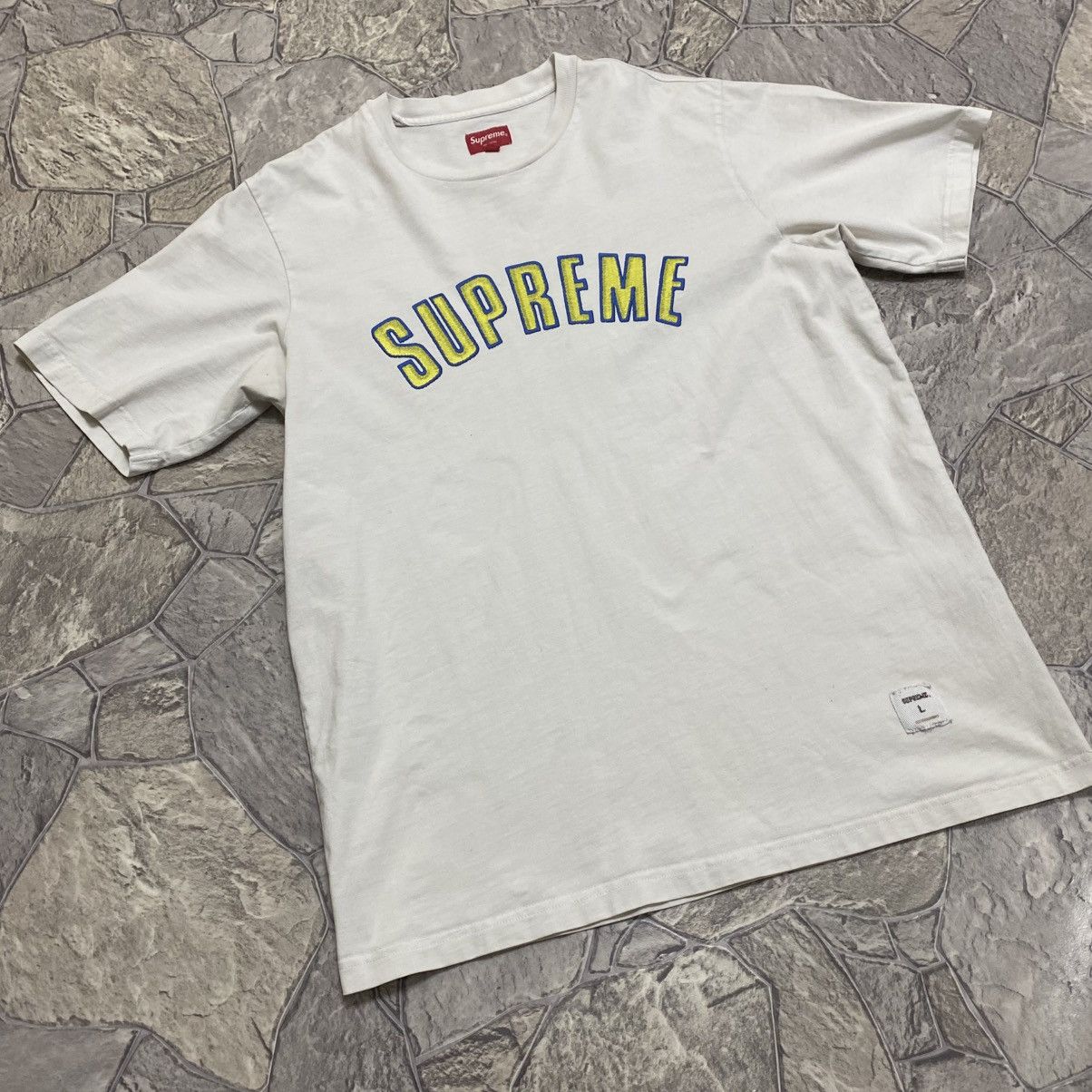 Supreme Supreme T-Shirt Big Logo White Size L Size US L / EU 52-54 / 3 - 3 Thumbnail