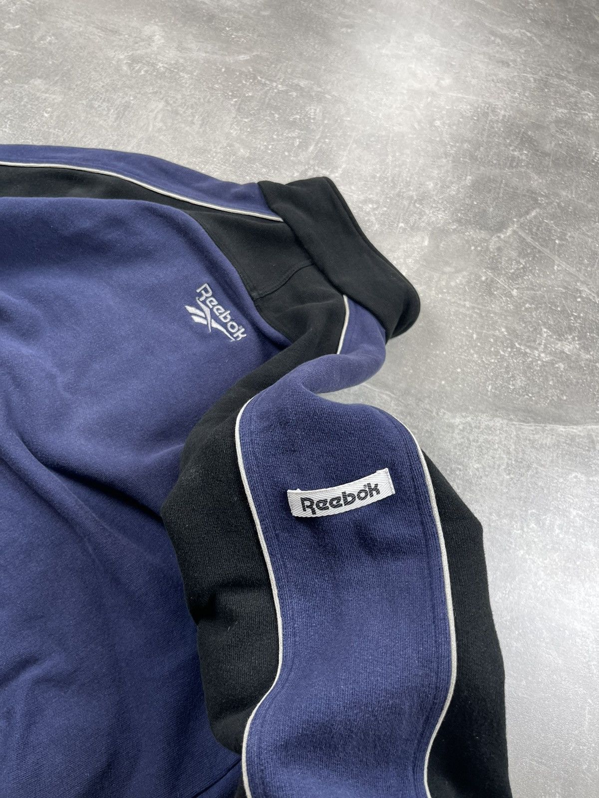 Reebok × Vintage Reebok Vintage 90s Black/Blue Sweatshirt Cotton 1/4 Zip Size US L / EU 52-54 / 3 - 7 Thumbnail