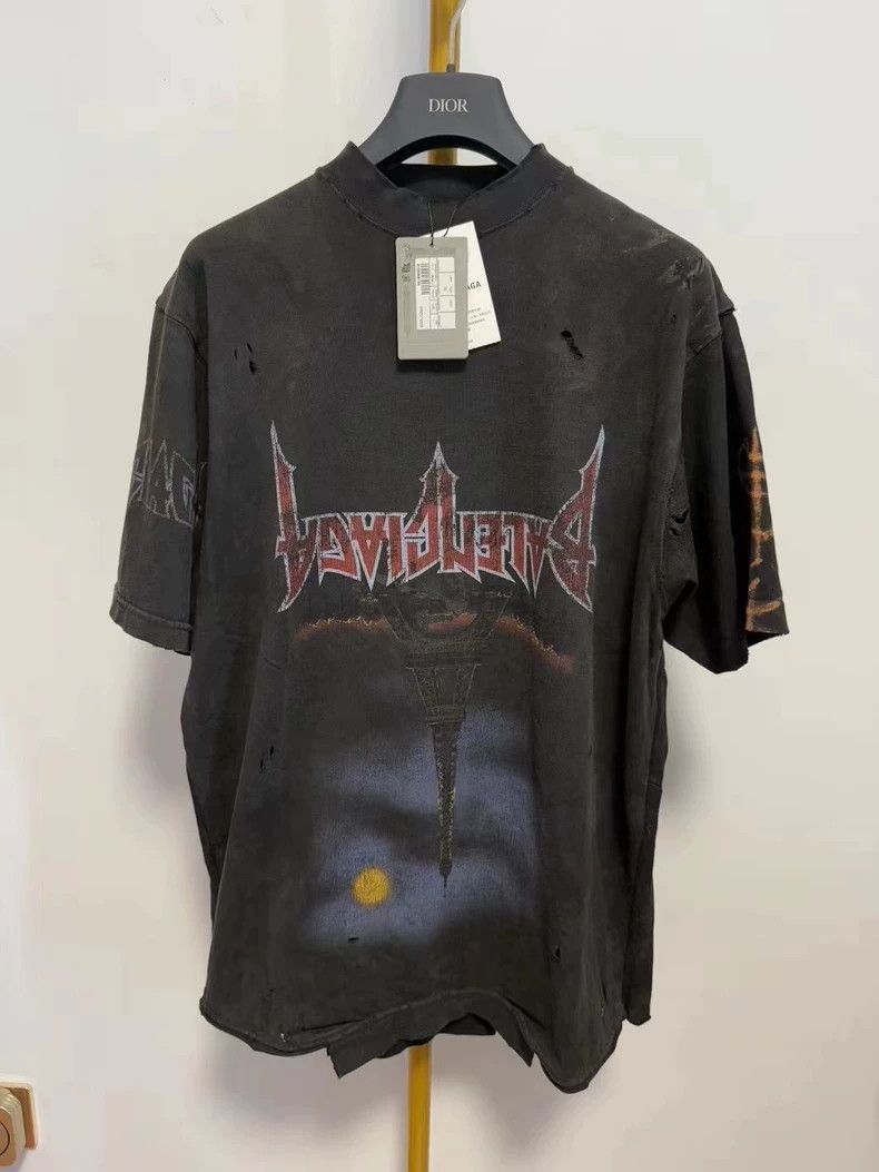 Balenciaga Balenciaga Inverted Tower Letter Tee Size US L / EU 52-54 / 3 - 1 Thumbnail