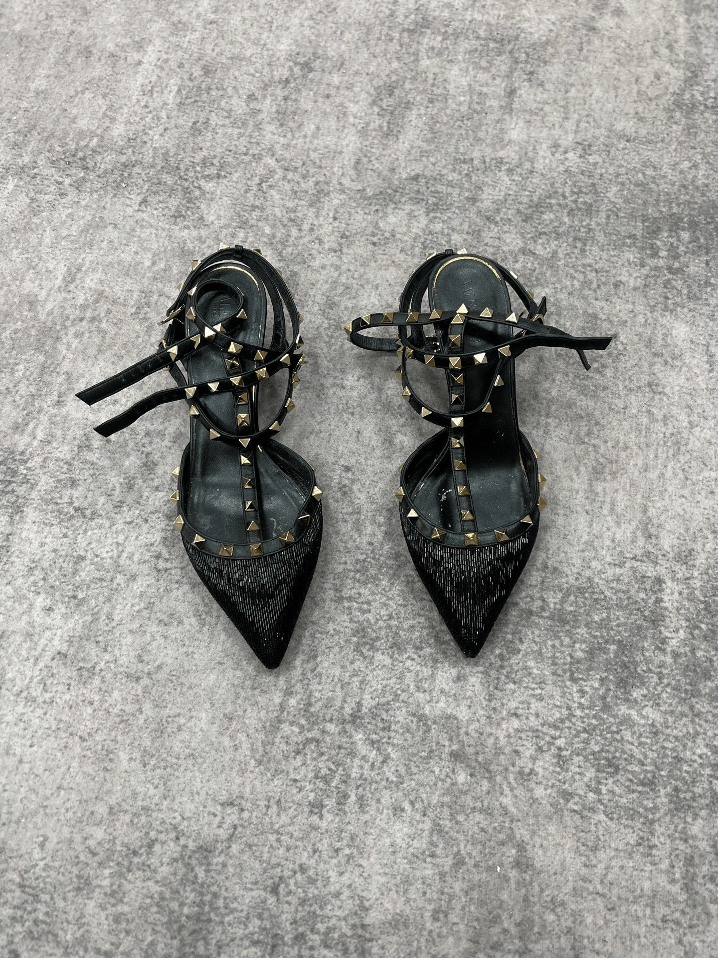 Valentino Valentino Lowtop Sneakers us_8-5 Women Size US 8.5 / IT 38.5 - 1 Thumbnail