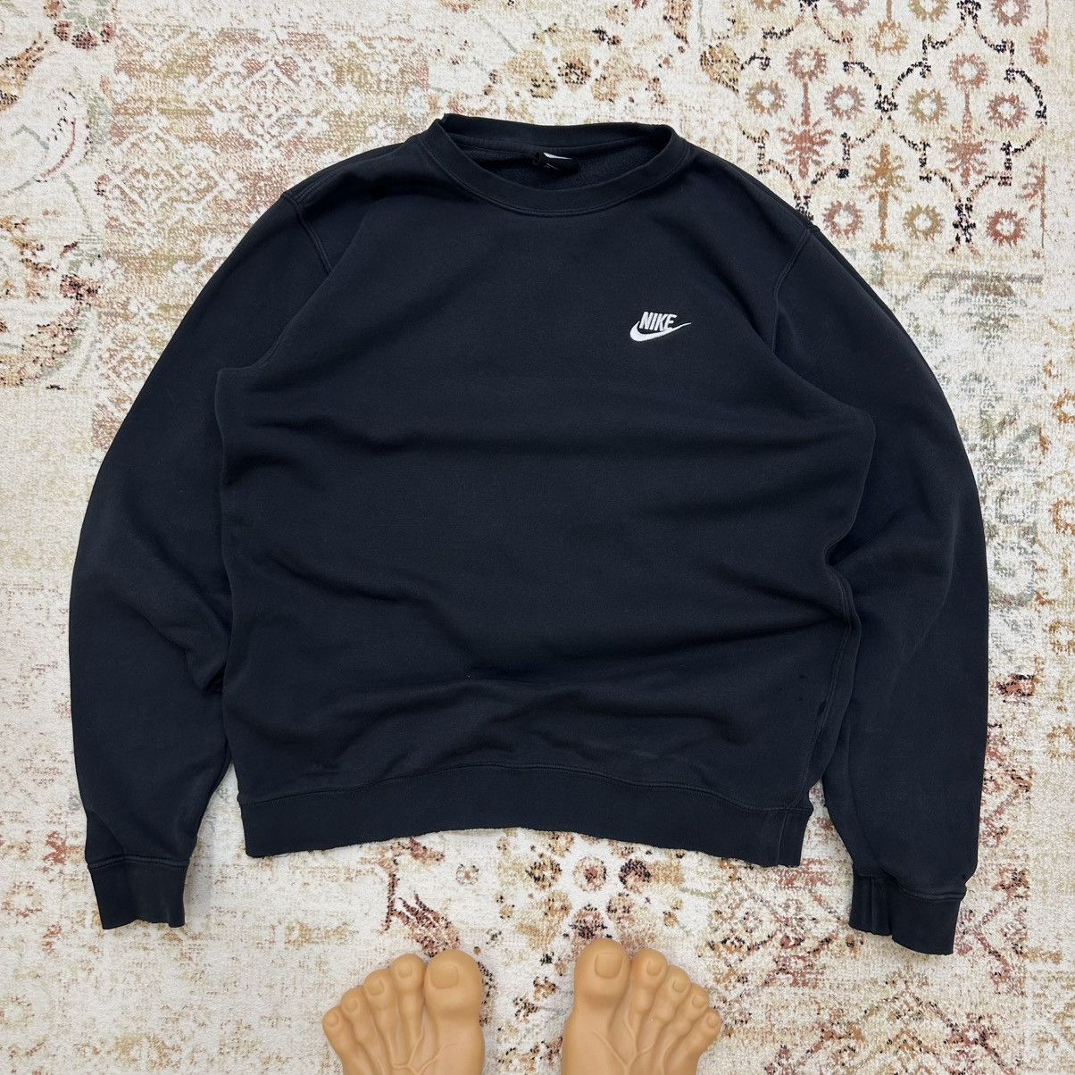 Nike × Vintage Vintage Nike Sweatshirt Small Logo Distressed Y2K 00s Size US M / EU 48-50 / 2 - 1 Thumbnail