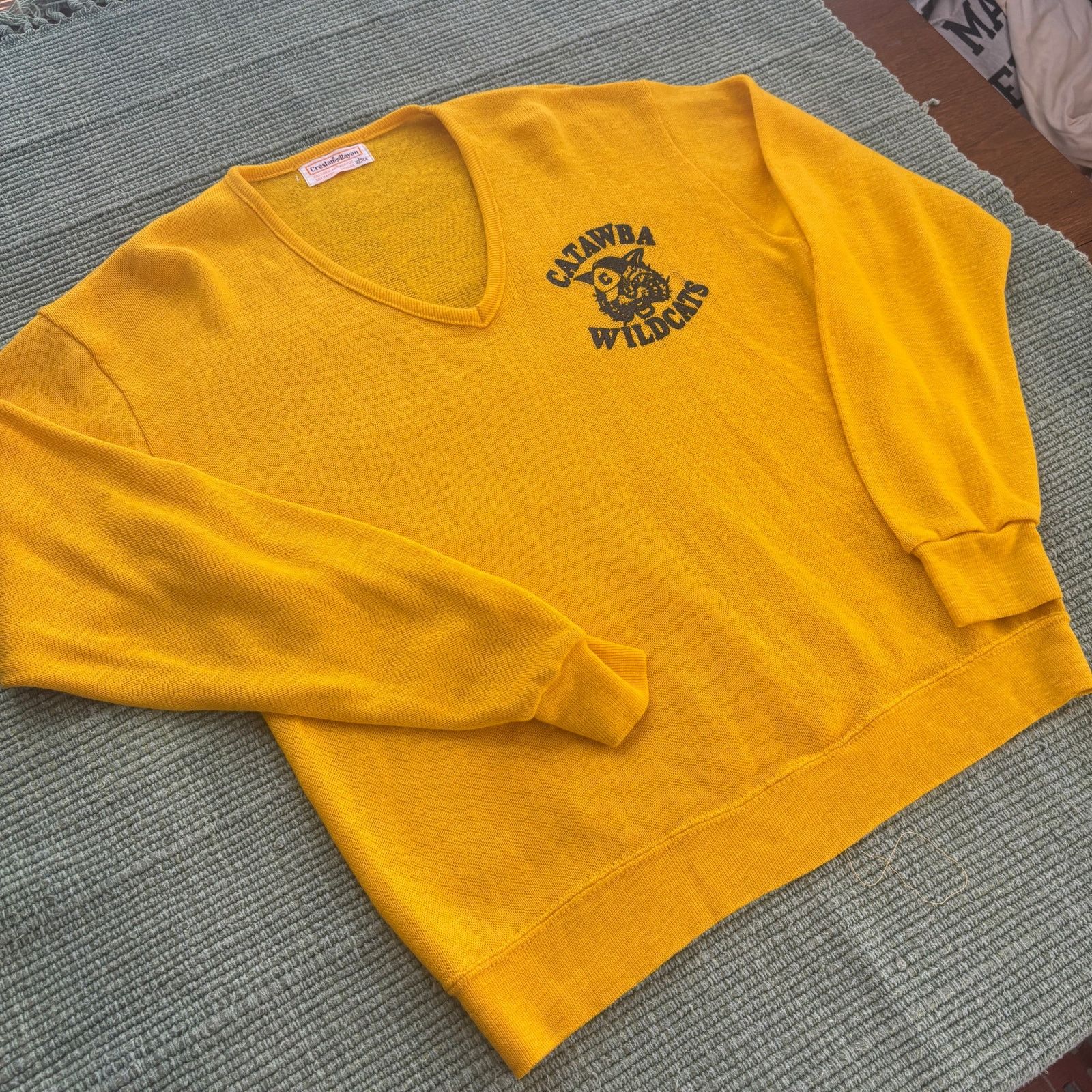Vintage True Vintage Yellow 60s 70s Knit Catawba Wildcats Sweater L Size US L / EU 52-54 / 3 - 5 Thumbnail