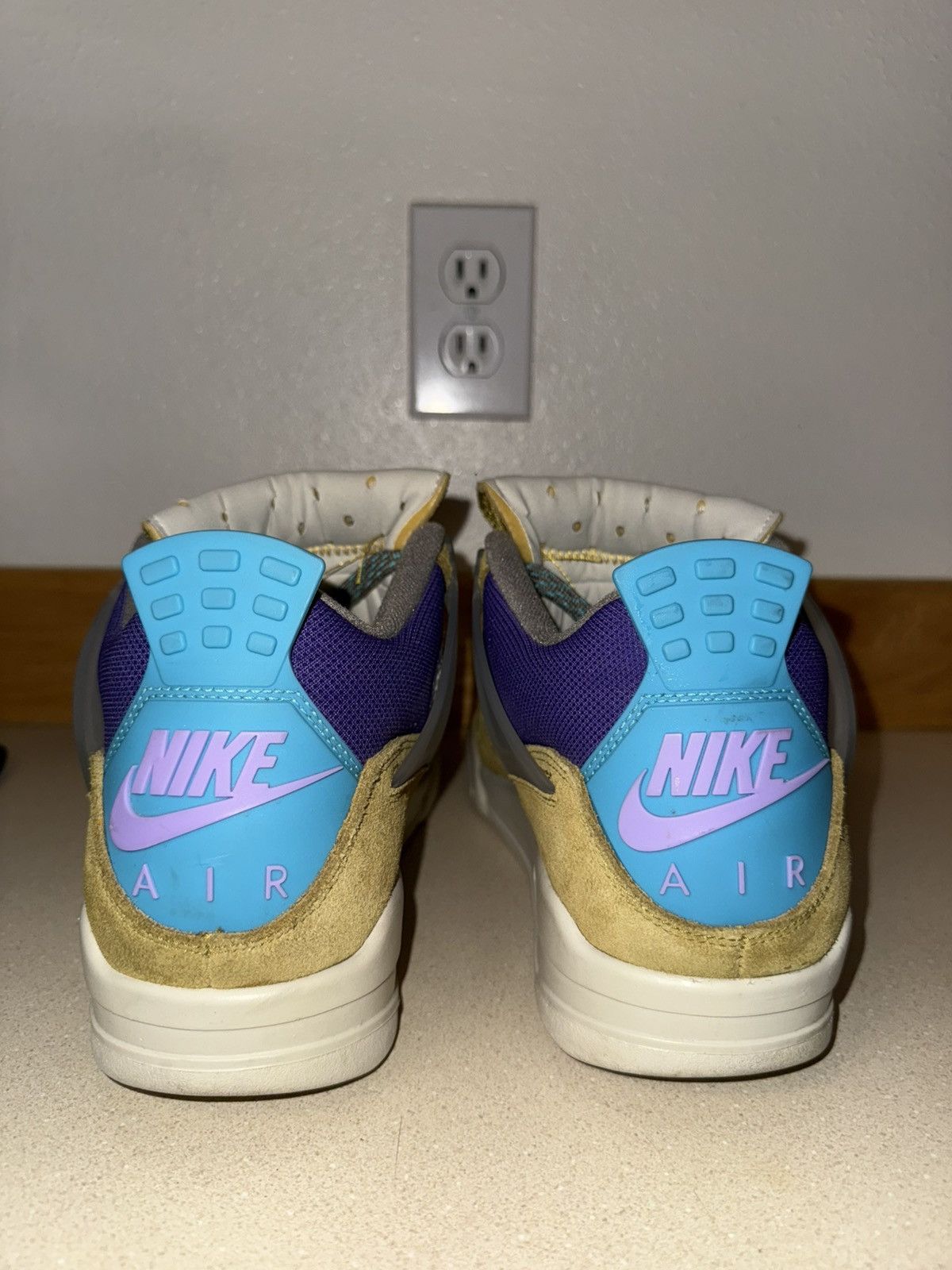 Jordan Brand × Union LA Air Jordan 4 X Union La Size US 10.5 / EU 43-44 - 2 Thumbnail