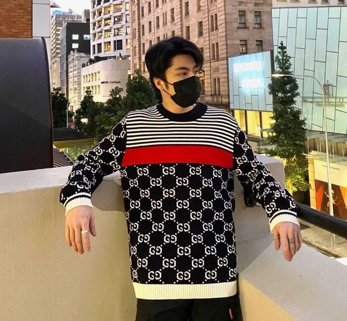 Gucci Gucci Color-matched striped logo jacquart full-print cotto Size US M / EU 48-50 / 2 - 8 Thumbnail
