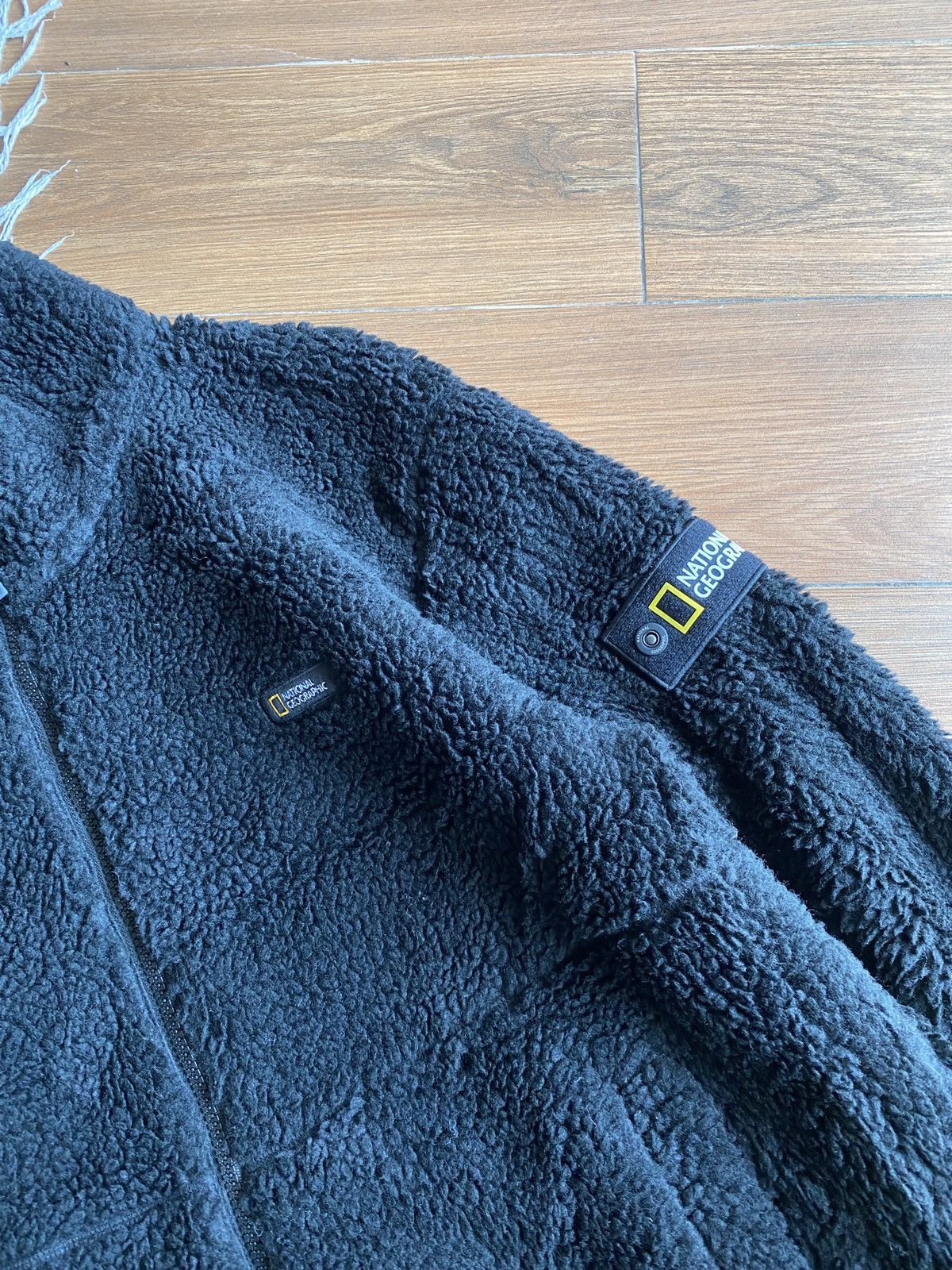 Japanese Brand National Geographic Black Fleece Jacket Full Zip Size L Size US L / EU 52-54 / 3 - 2 Thumbnail