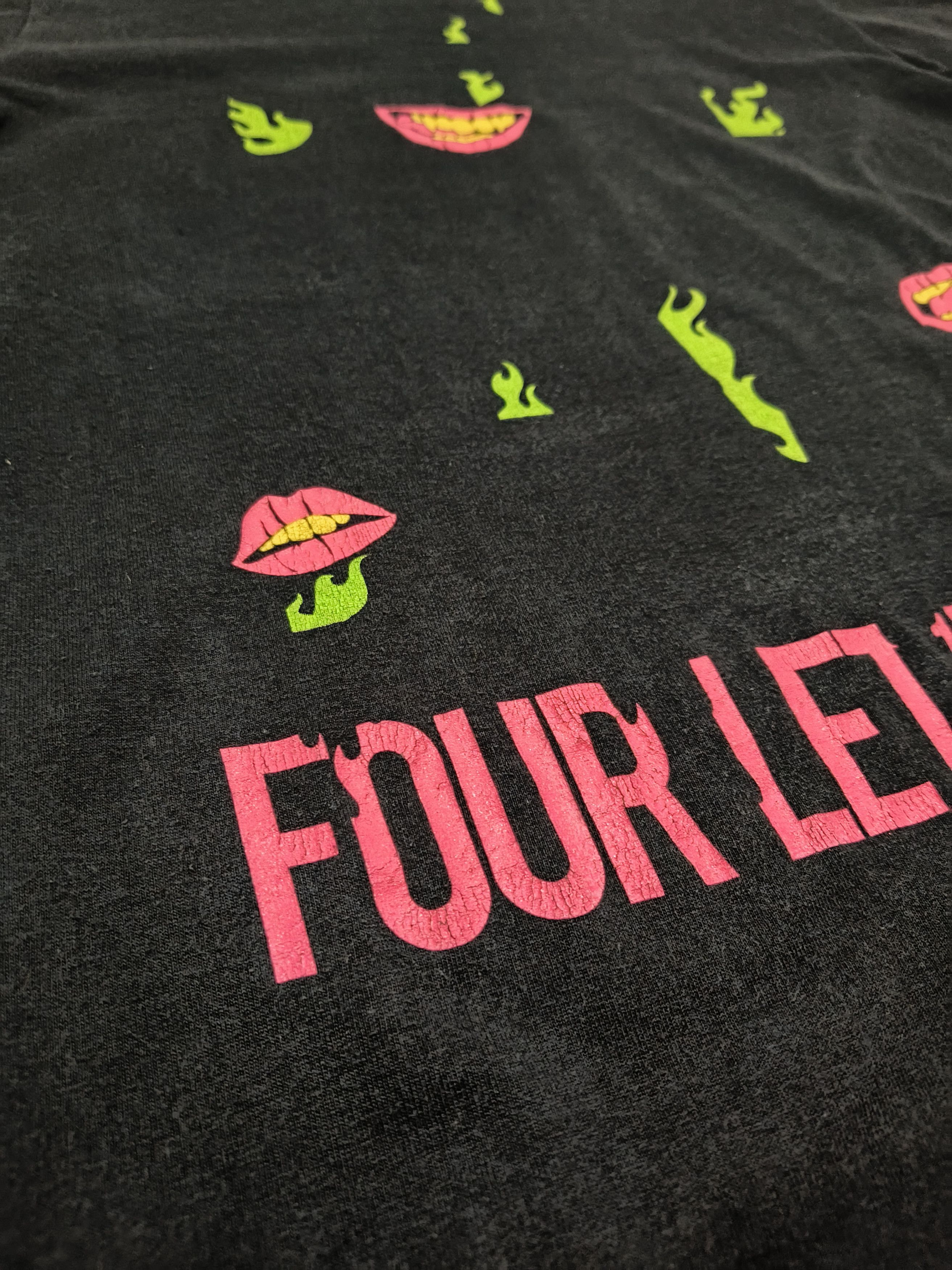 Band Tees Four letter lie emo scene Size US S / EU 44-46 / 1 - 2 Thumbnail