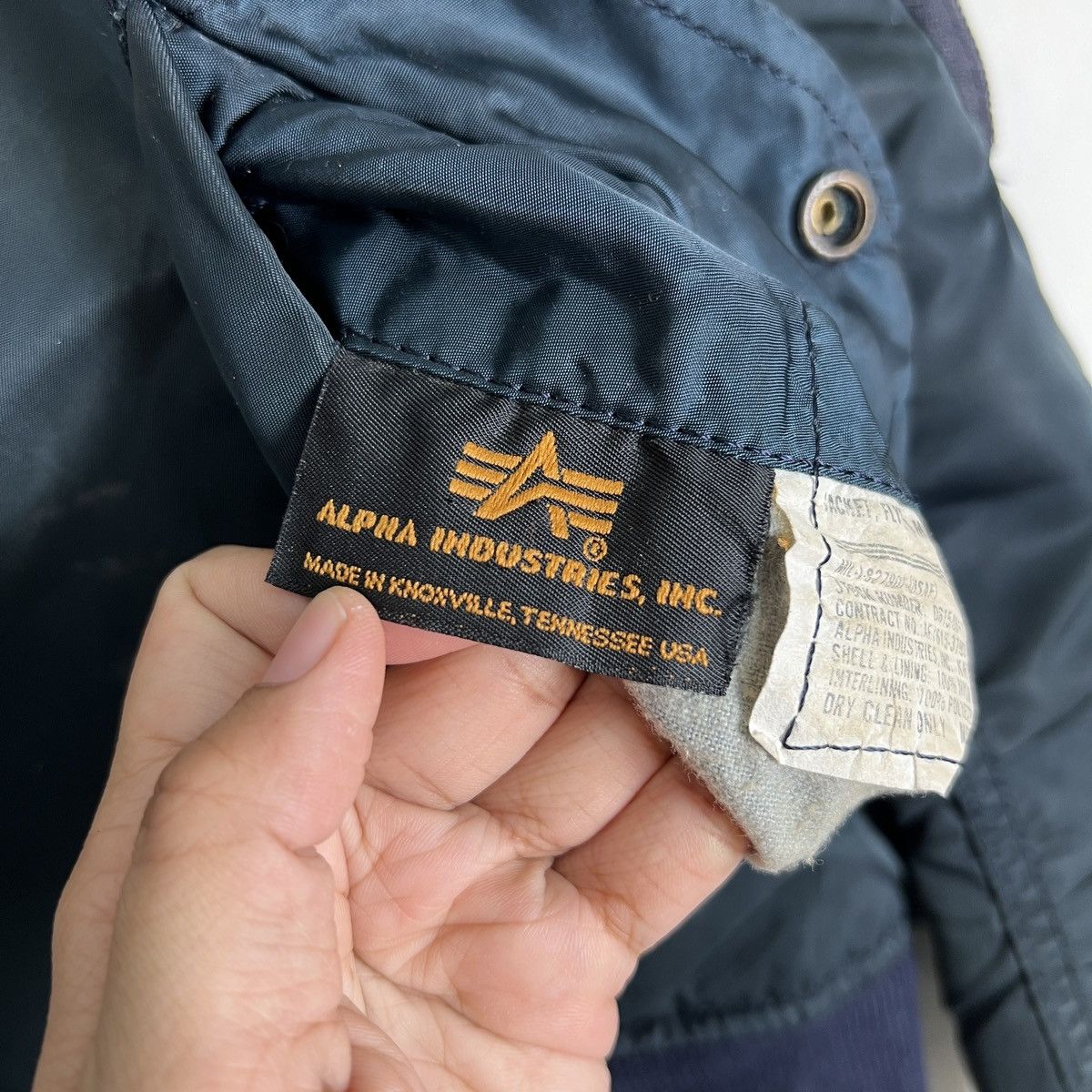 Alpha Industries 🔥 VINTAGE MA-1 ALPHA INDUSTRIES BOMBER JACKET MADE IN USA Size US L / EU 52-54 / 3 - 18 Thumbnail