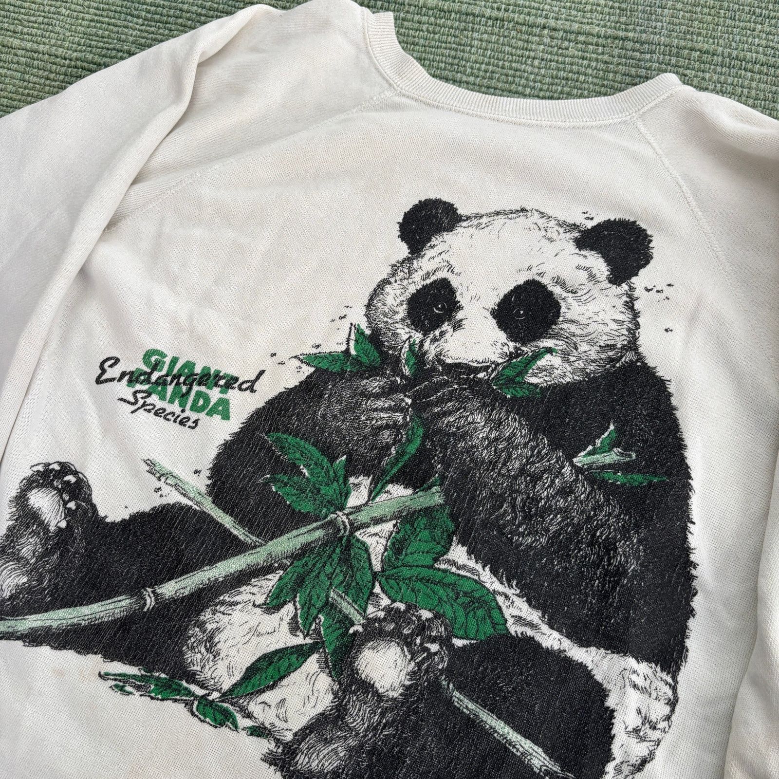 Vintage Vintage 80s thrashed panda sweatshirt size M Size US M / EU 48-50 / 2 - 5 Thumbnail