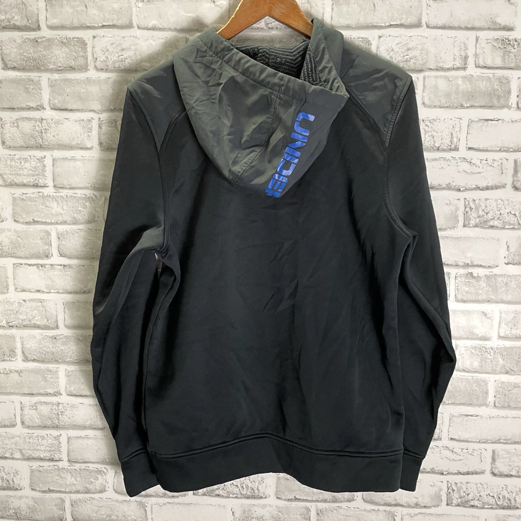 Under Armour Under Armour Hoodie Mens Size S Black Half-Zip Hooded Pullover Zip Closure Pullover Hooded Sweatshirt Size US S / EU 44-46 / 1 - 5 Thumbnail