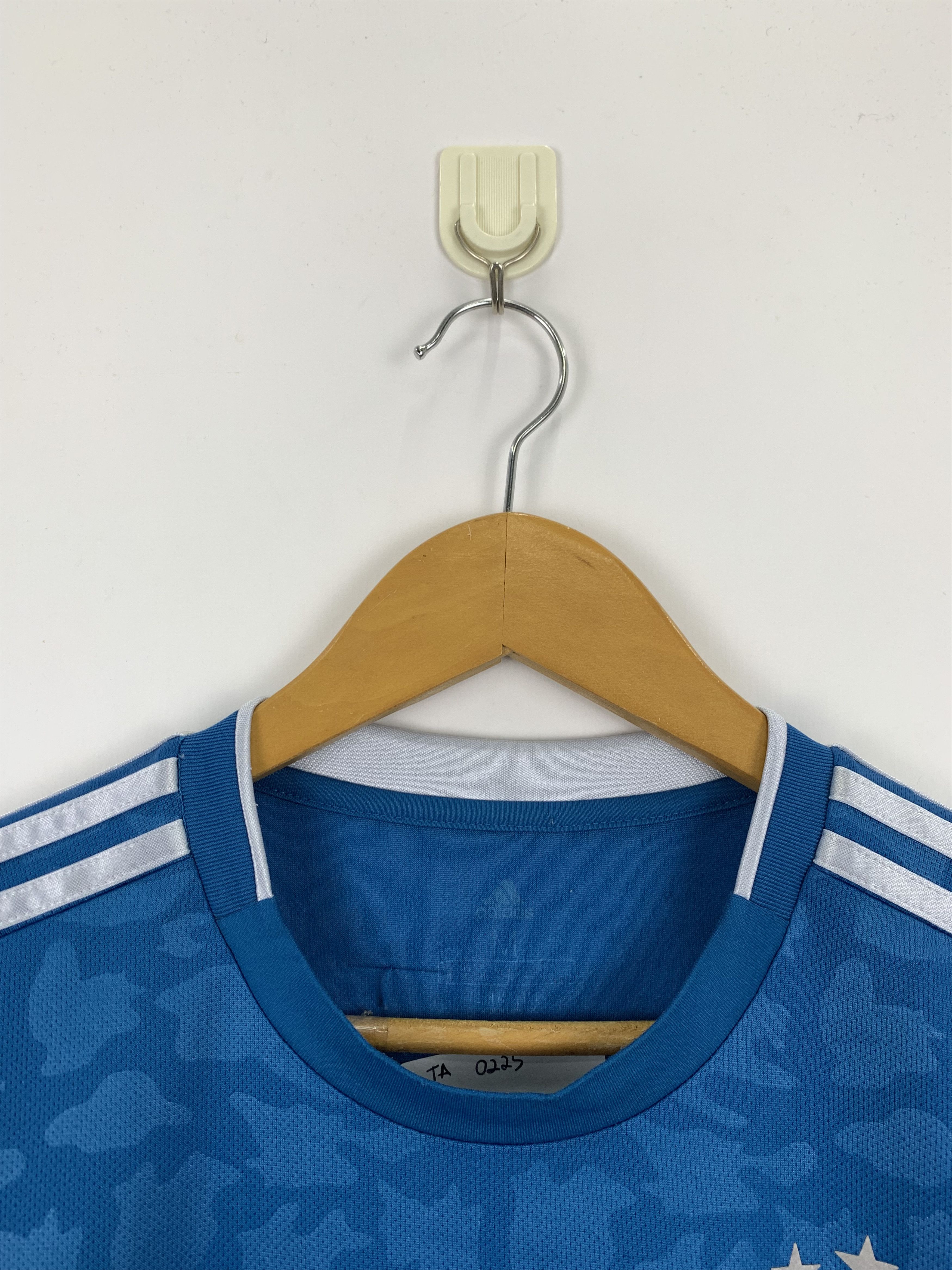Other Adidas Juventus Soccer Jersey TA0225 Size US M / EU 48-50 / 2 - 7 Thumbnail