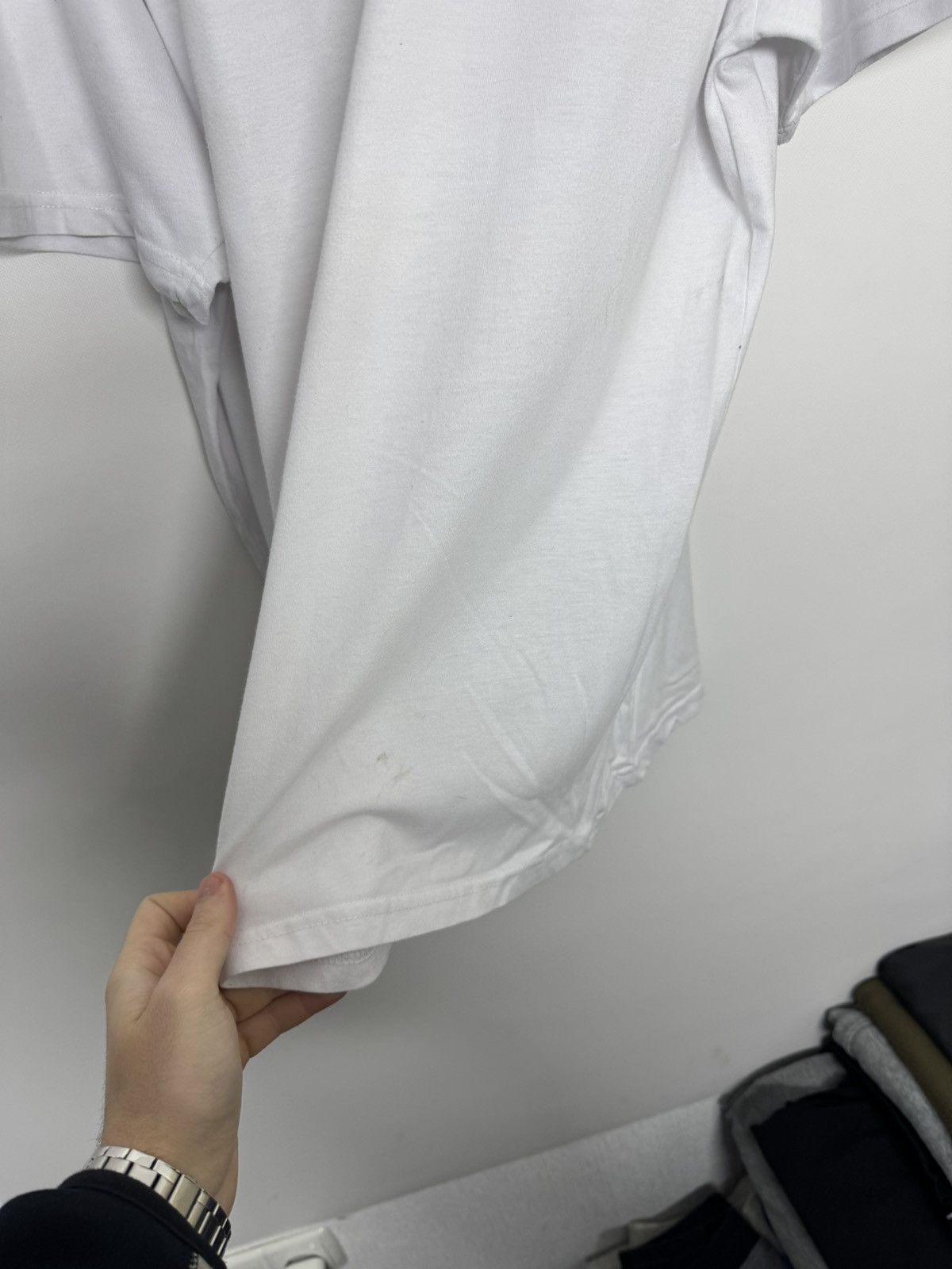 Oakley Vintage OAKLEY Center Logo T Shirt Hype Rare Gorpcore Size US L / EU 52-54 / 3 - 9 Thumbnail