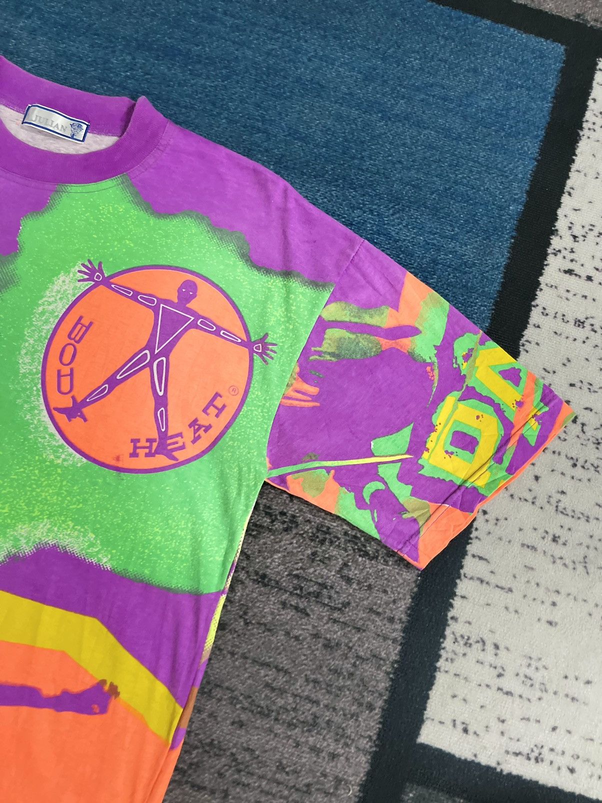 Japanese Brand × Vintage VINTAGE BODY HEAT FULLPRINT MULTICOLOUR TSHIRT Size US L / EU 52-54 / 3 - 4 Thumbnail