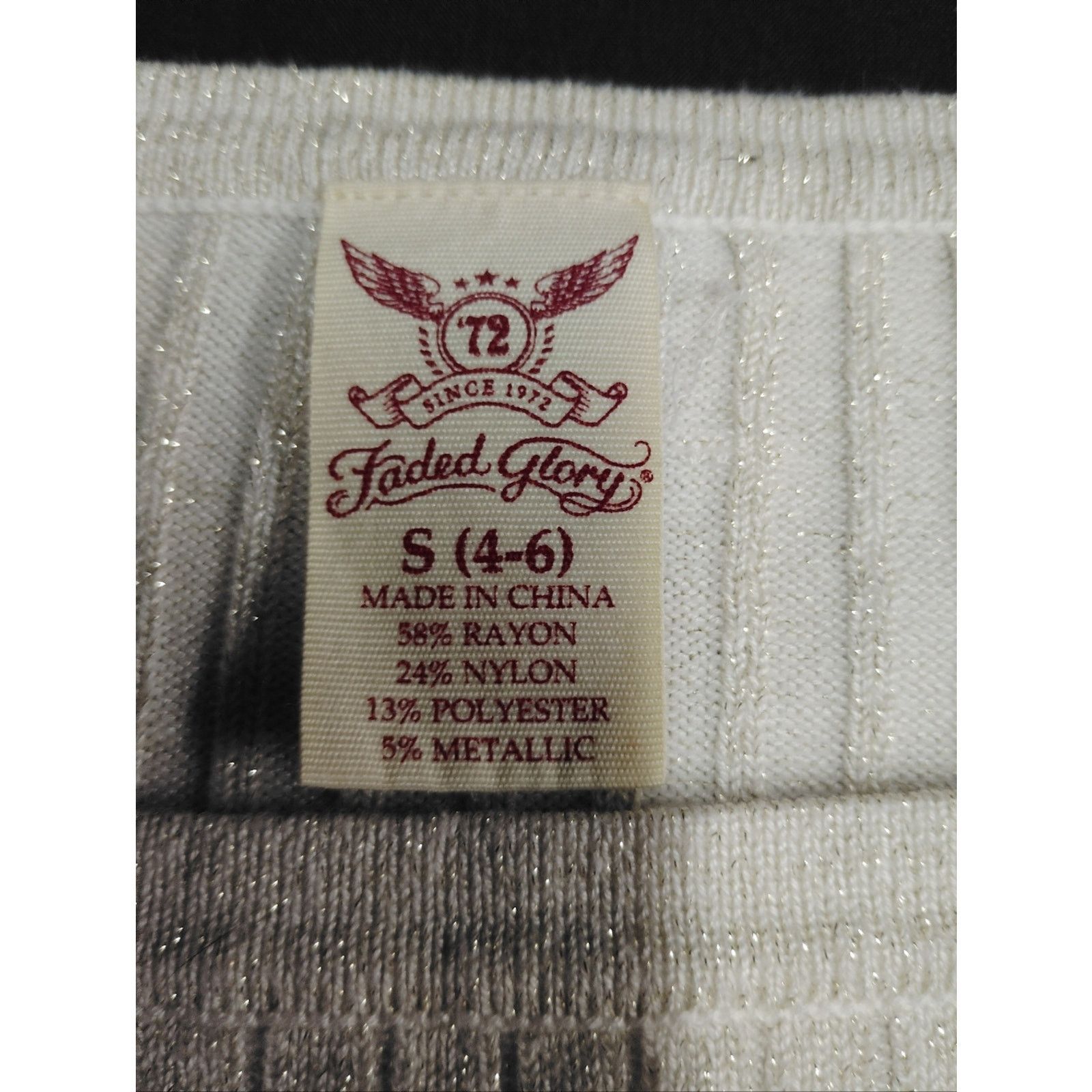 Faded Glory Faded Glory White Sparkly Metallic Ribbed Top Size S / US 4 / IT 40 - 4 Thumbnail