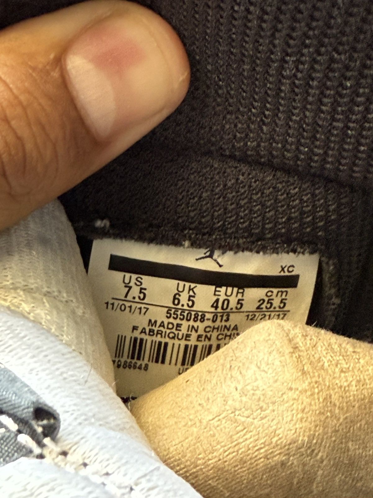 Jordan Brand Nike Air Jordan 1 Shadow Size US 7.5 / EU 40-41 - 5 Thumbnail