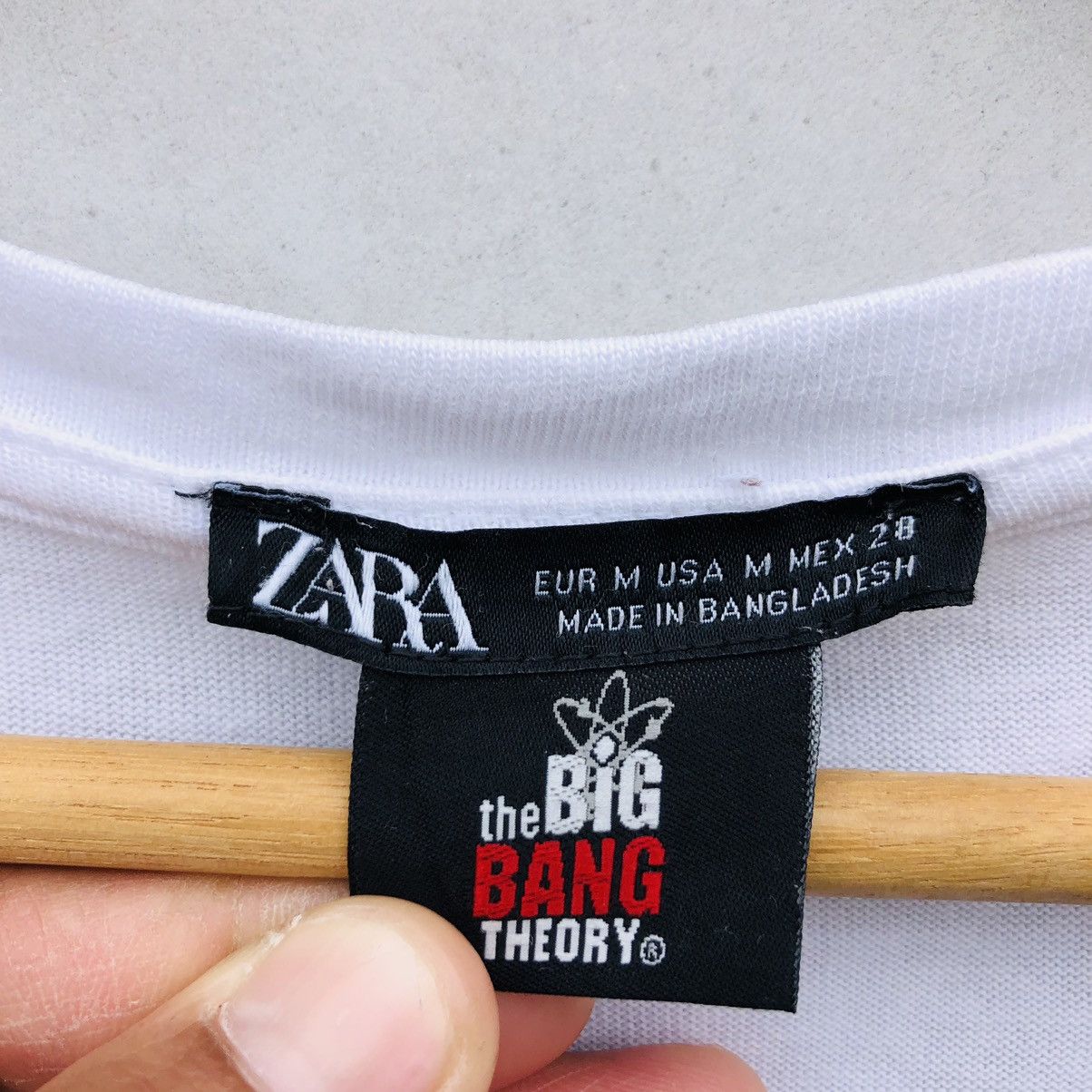 Zara 🔥Accept Binding Offer🔥 The Big Bang Theory Size US S / EU 44-46 / 1 - 4 Thumbnail