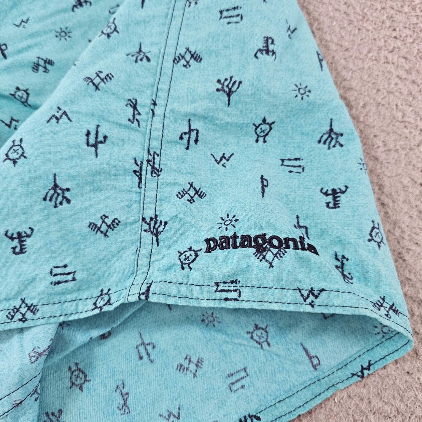 Patagonia Patagonia Board Shorts Mens 30 Blue Southwestern Print Swim Trunks Surf Outdoor Mens Size US 30 / EU 46 - 2 Thumbnail
