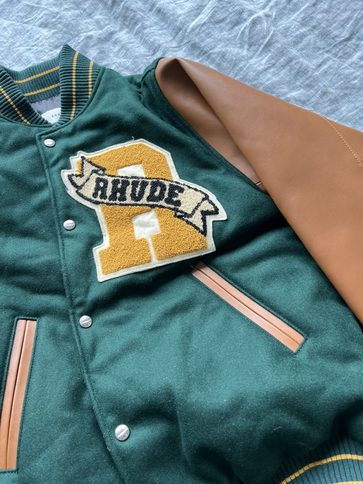 Rhude 2995USD Chenille Letterman Varsity Jacket Green/Tan Size US L / EU 52-54 / 3 - 1 Thumbnail