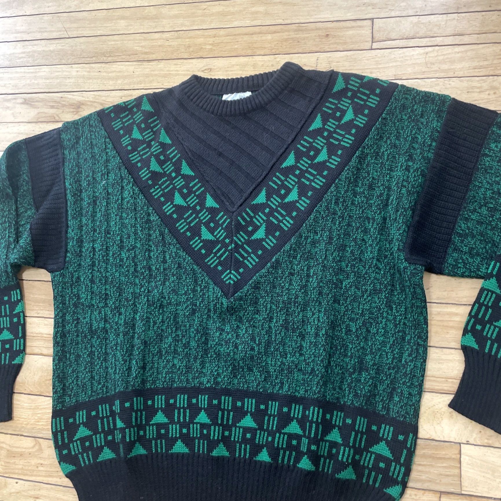 Vintage VINTAGE Gee 2 Vtg Italian Wool Sweater Men L Green Black 90s Y2k Tapered Cosby Knit 46" Size US L / EU 52-54 / 3 - 2 Thumbnail