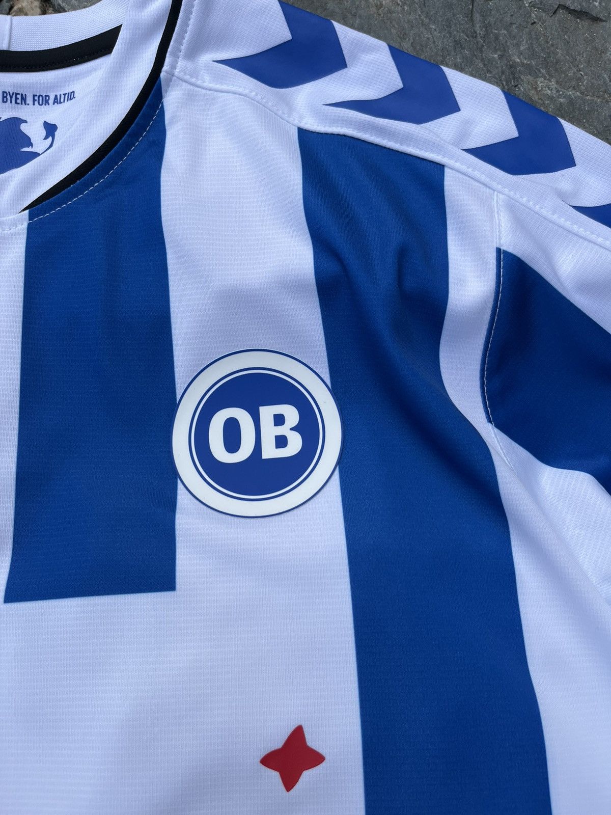 Hummel Hummel soccer jersey Odense 2018 Denmark striped tee Albani Size US L / EU 52-54 / 3 - 8 Thumbnail