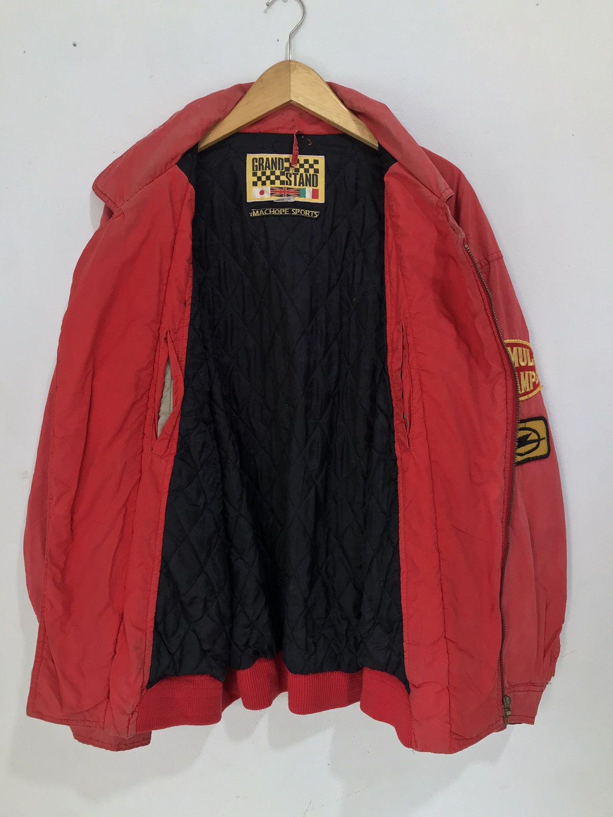 Ferrari Vintage Champion Grand Prix Racing The Ultimate F1 Jacket Size US L / EU 52-54 / 3 - 9 Thumbnail