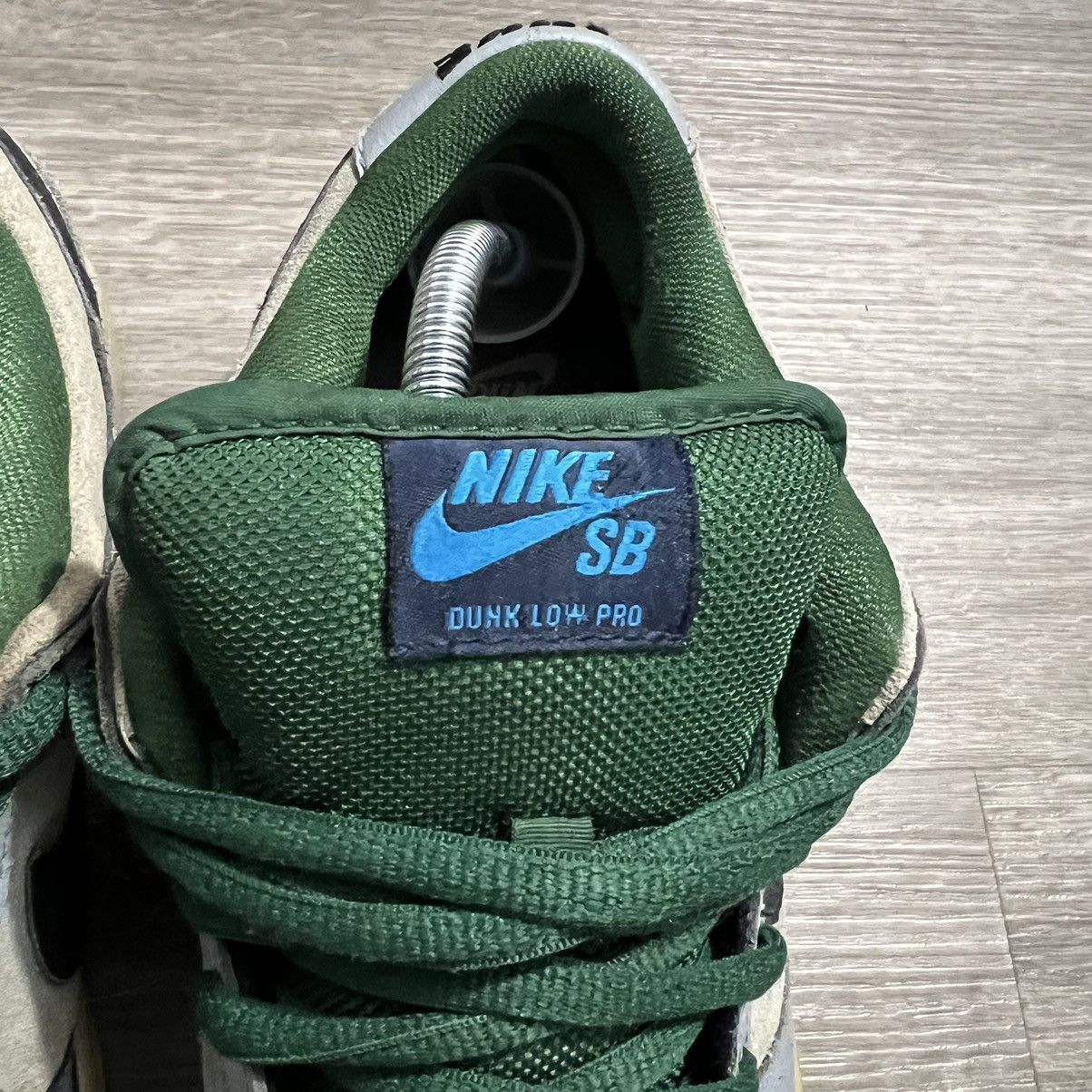 Nike Nike SB Dunk Low Maple Leaf Central Park Size US 10.5 / EU 43-44 - 5 Thumbnail