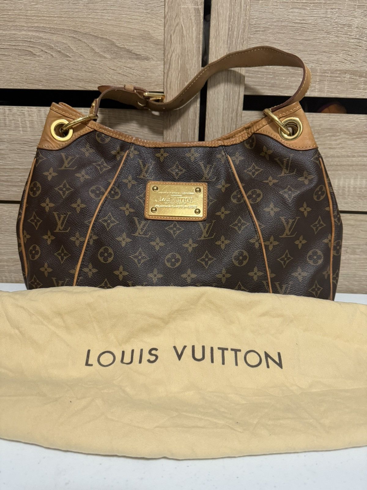 Louis Vuitton LV Galliera Monogram Brown Hobo Shoulderbag Size ONE SIZE - 2 Thumbnail