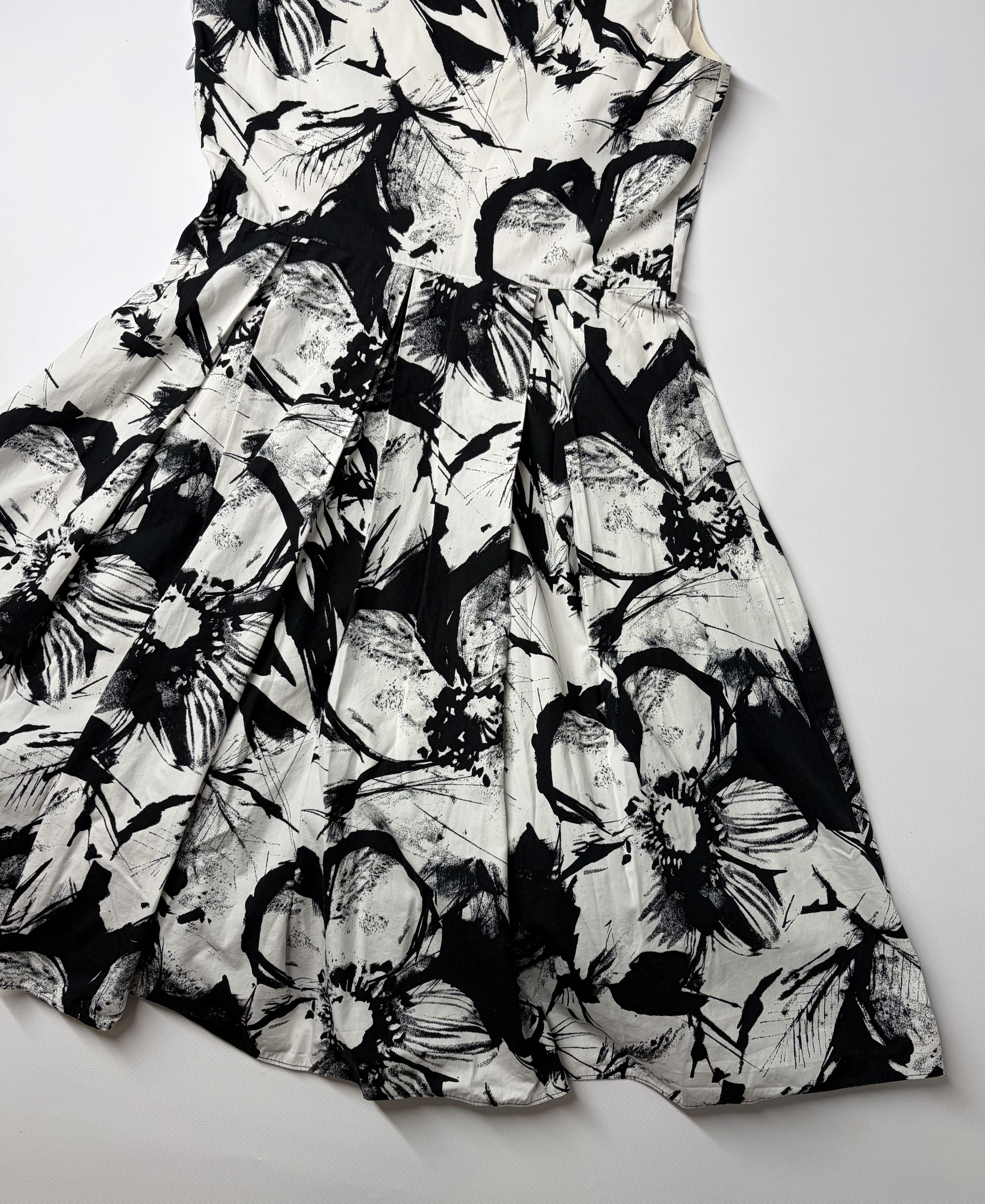 Vintage Vintage Printed dress Size M / US 6-8 / IT 42-44 - 9 Thumbnail