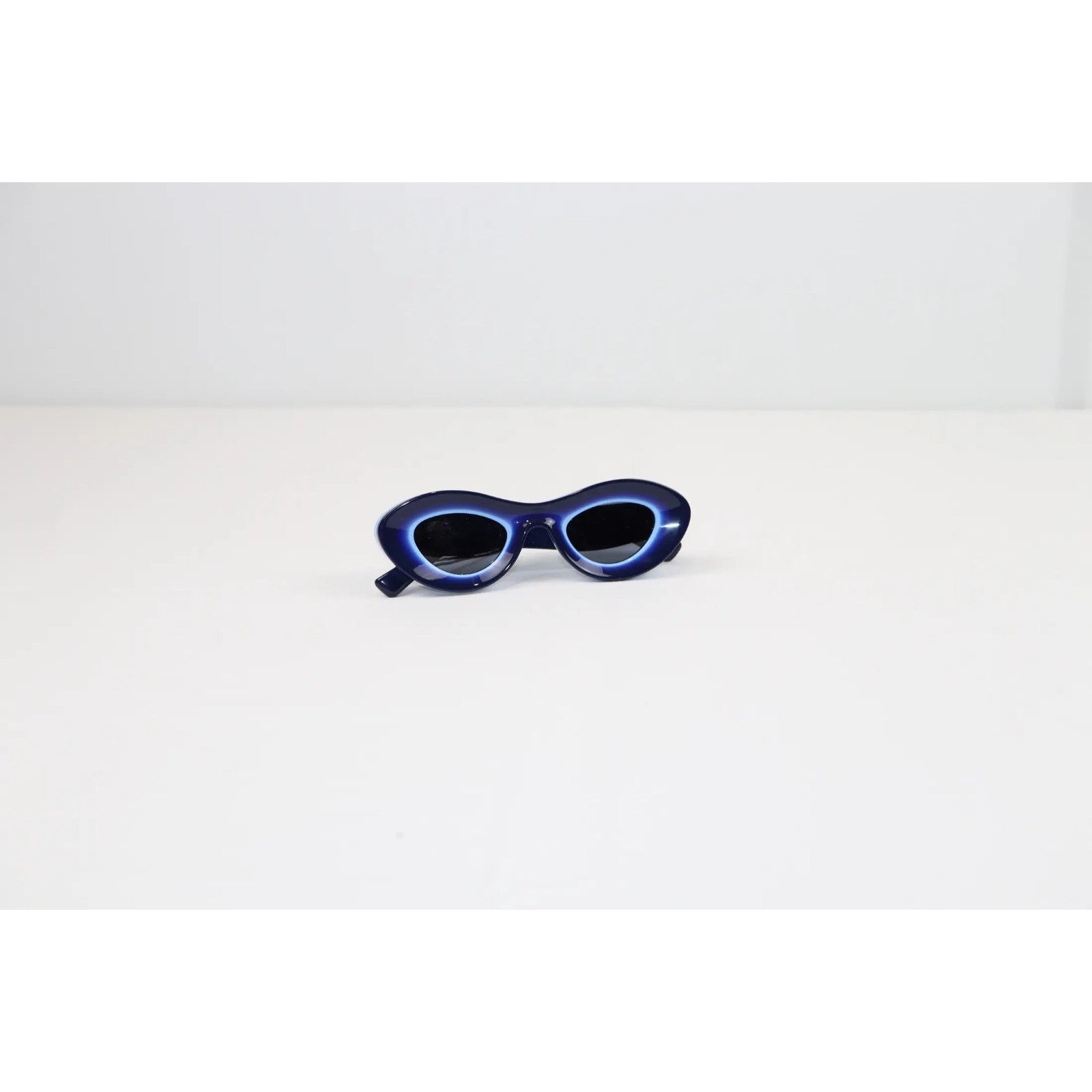 Bottega Veneta o1rshd Size: OS / Logo Frame Sunglasses in Blue Size ONE SIZE - 2 Thumbnail