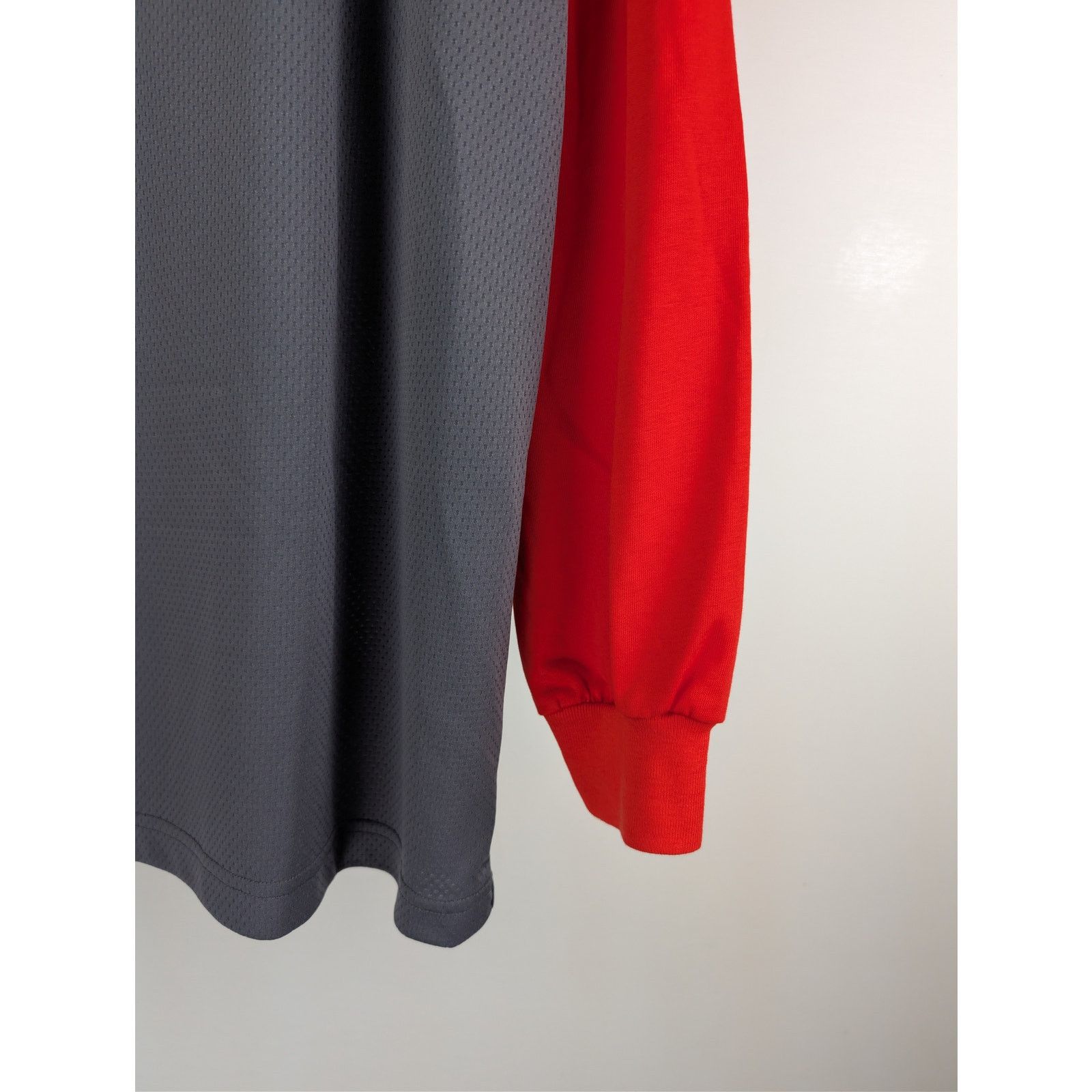 Balenciaga × Under Armour o1rshd1 Sporty Mesh UA Triple Layered T-Shirt in Castle Rock Size US M / EU 48-50 / 2 - 4 Thumbnail