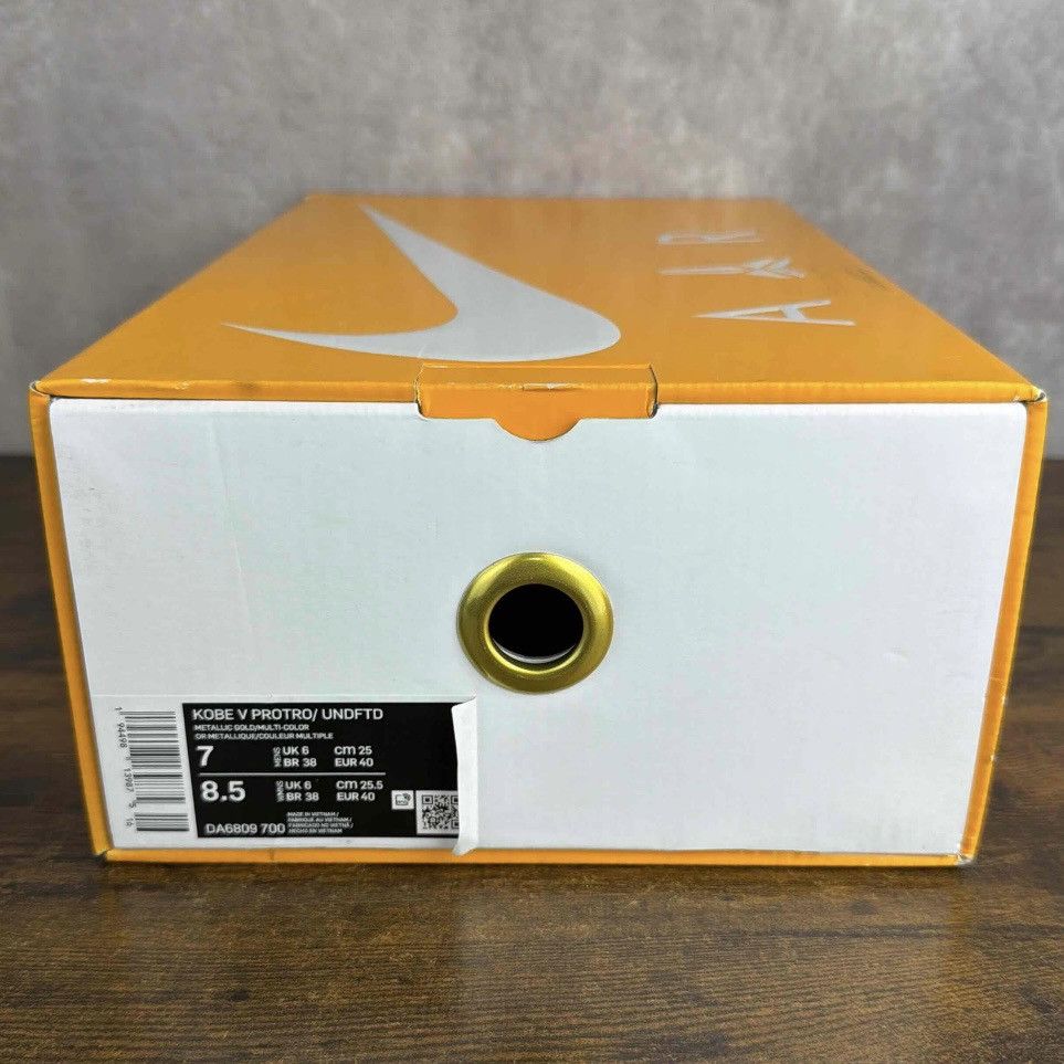 Nike × Undefeated Nike Zoom Kobe 5 Protro x Undefeated Hall Of Fame DA6809-700 Size US 7 / EU 40 - 9 Thumbnail
