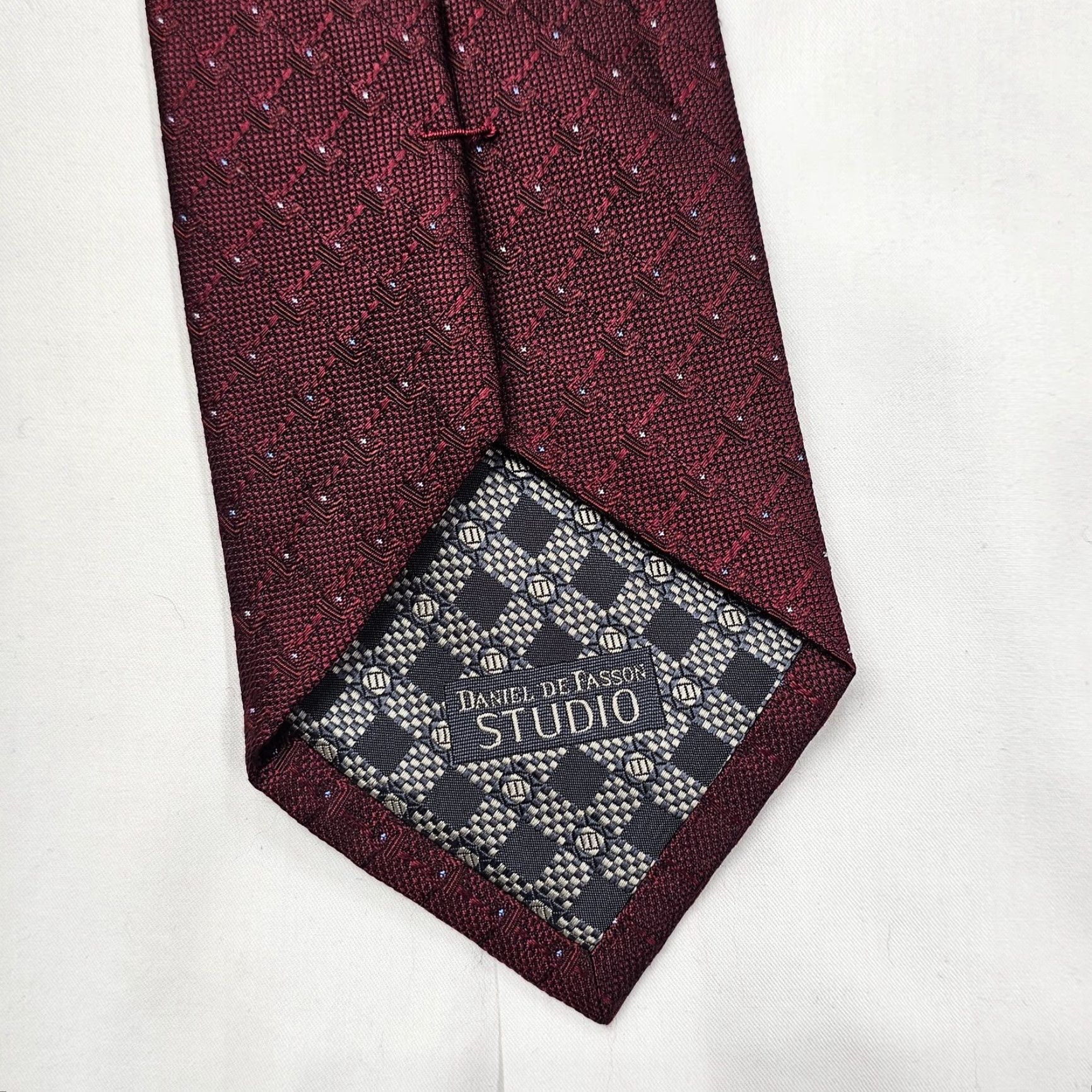 Vintage VINTAGE Daniel de Fasson Necktie Men’s Burgundy Silk Tie Polka Dots Hand Made 58.25" X 3.75" Adult Red Designer Tie Mens Size ONE SIZE - 6 Thumbnail