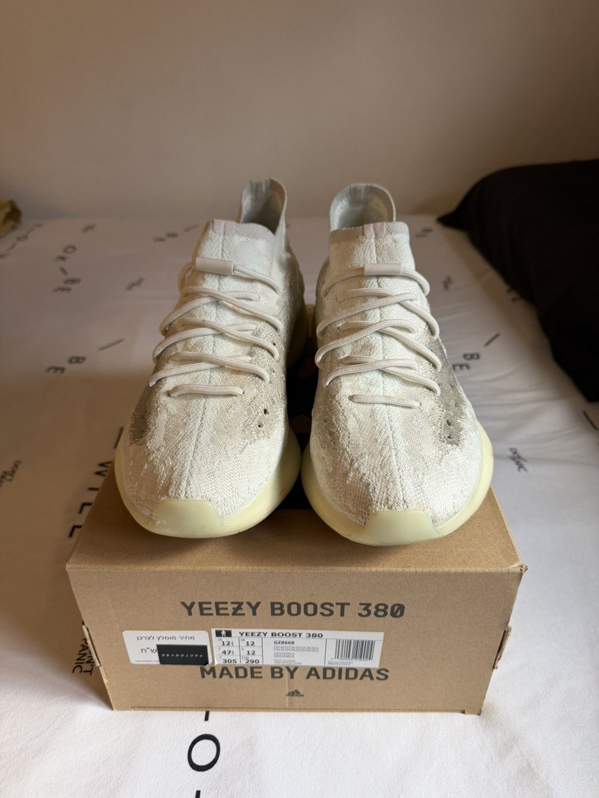 Yeezy Adidas Yeezy Boost 380 Calcite Glow 12.5US Size US 12.5 / EU 45-46 - 2 Thumbnail