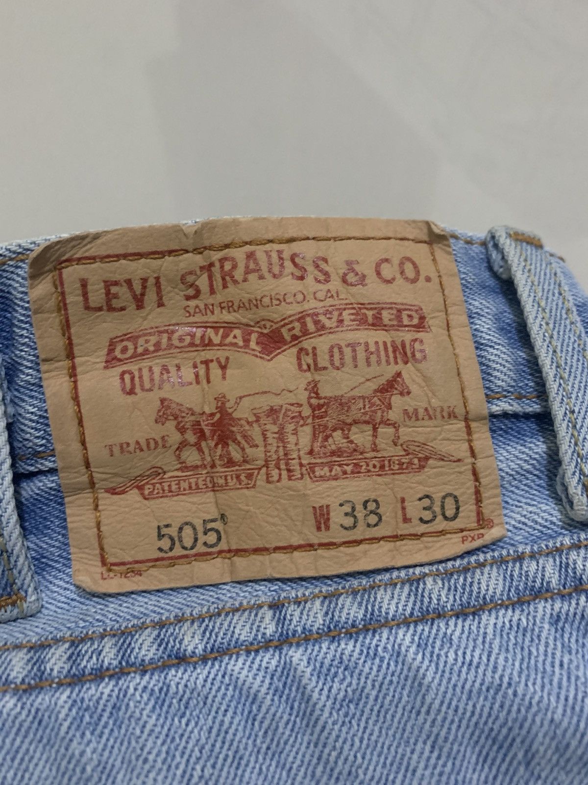 Levi's 🐍 Vintage Levi’s 505 Regular Fit Jeans Size US 38 / EU 54 - 14 Thumbnail
