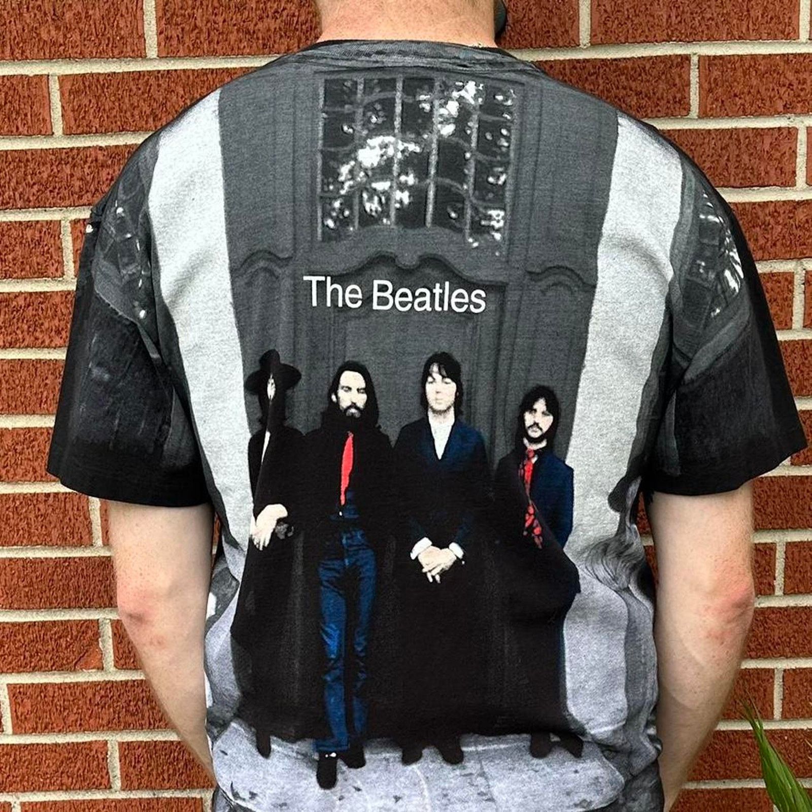 Vintage Vintage 90s the beatles hey jude aop band shirt Size US XL / EU 56 / 4 - 5 Thumbnail
