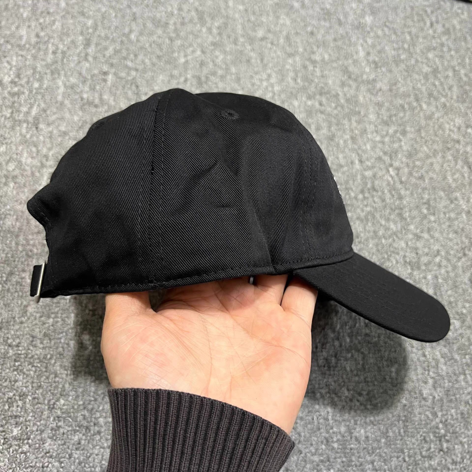 Cross Colours CrossColours Embroidered Curved Brim Baseball Cap Visor Q7 Size ONE SIZE - 8 Thumbnail