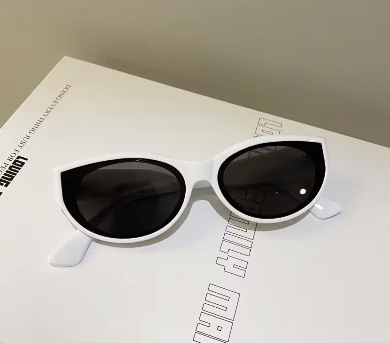 Other SUNGLASSES BRAND NEW CLASSIC RETRO VINTAGE STYLE Size ONE SIZE - 3 Thumbnail