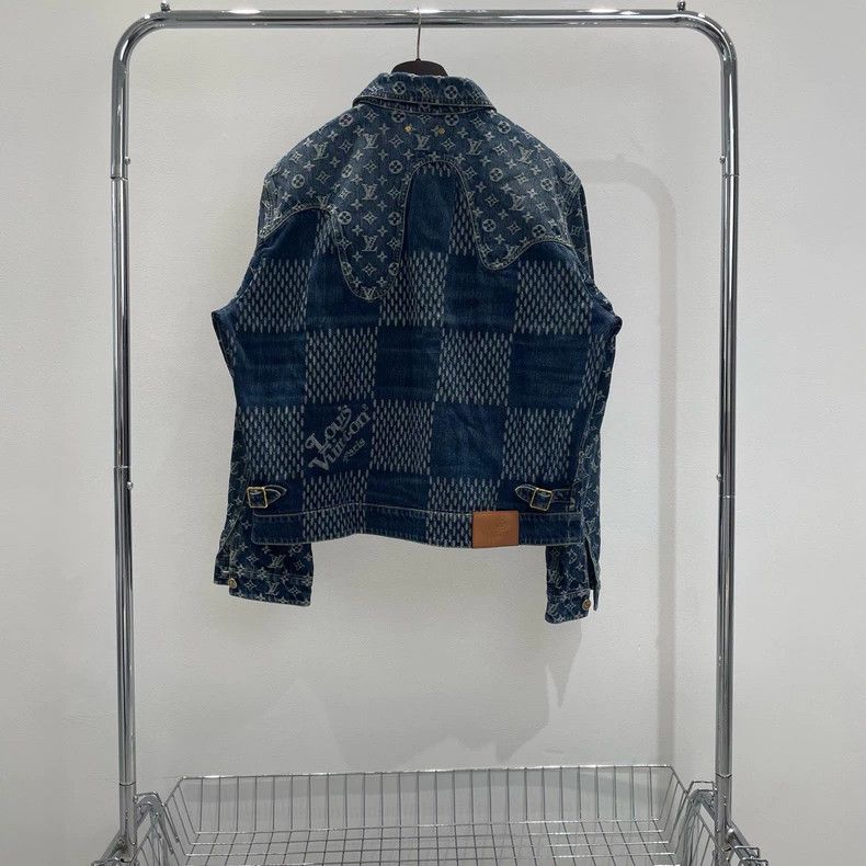 Louis Vuitton Louis Vuitton Denim jacket full of logo jacket 2501-Nextarr Size US L / EU 52-54 / 3 - 2 Thumbnail