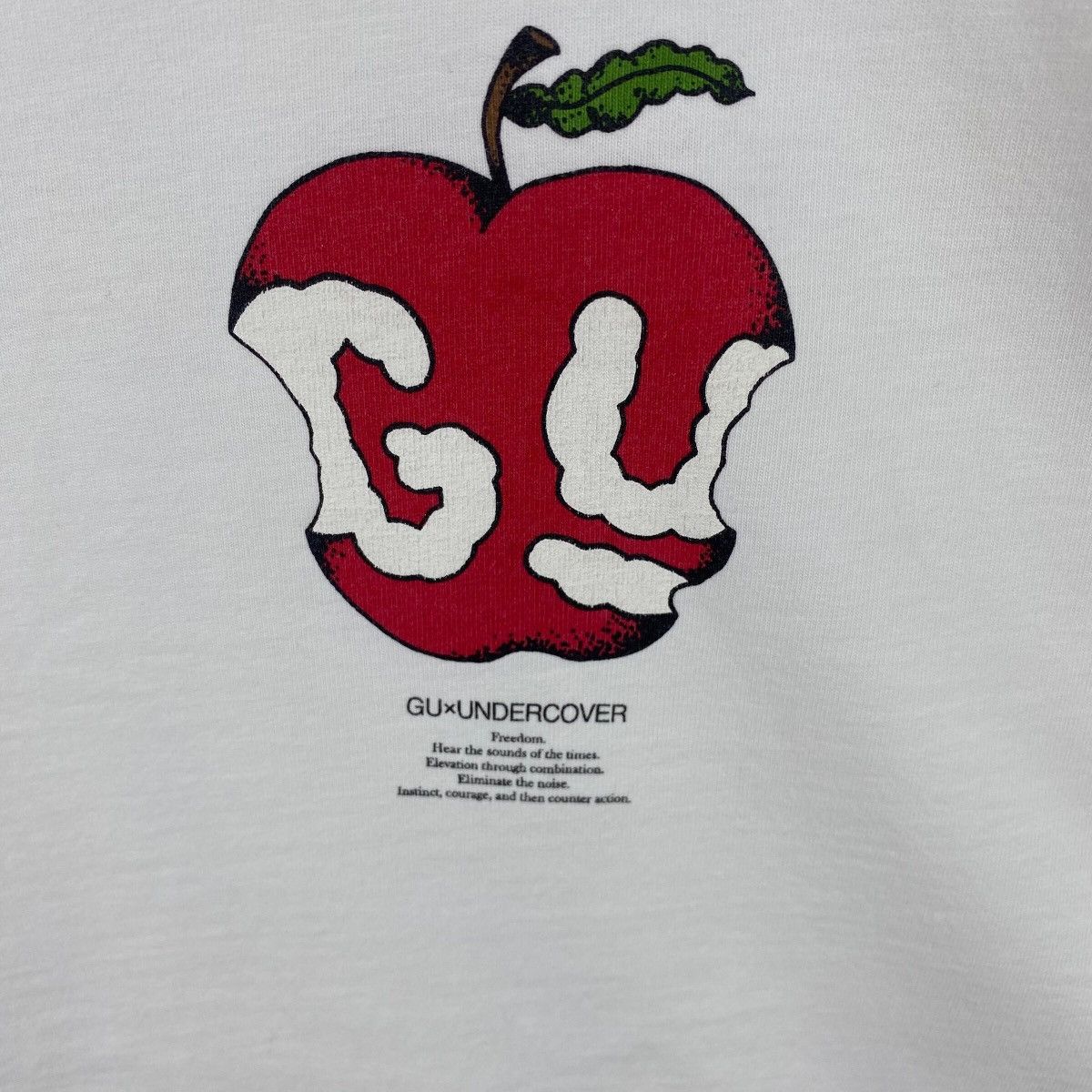 Japanese Brand × Undercover × Vintage Pick!! GU x UNDERCOVER Top Tee Tshirt Size US XXL / EU 58 / 5 - 8 Thumbnail