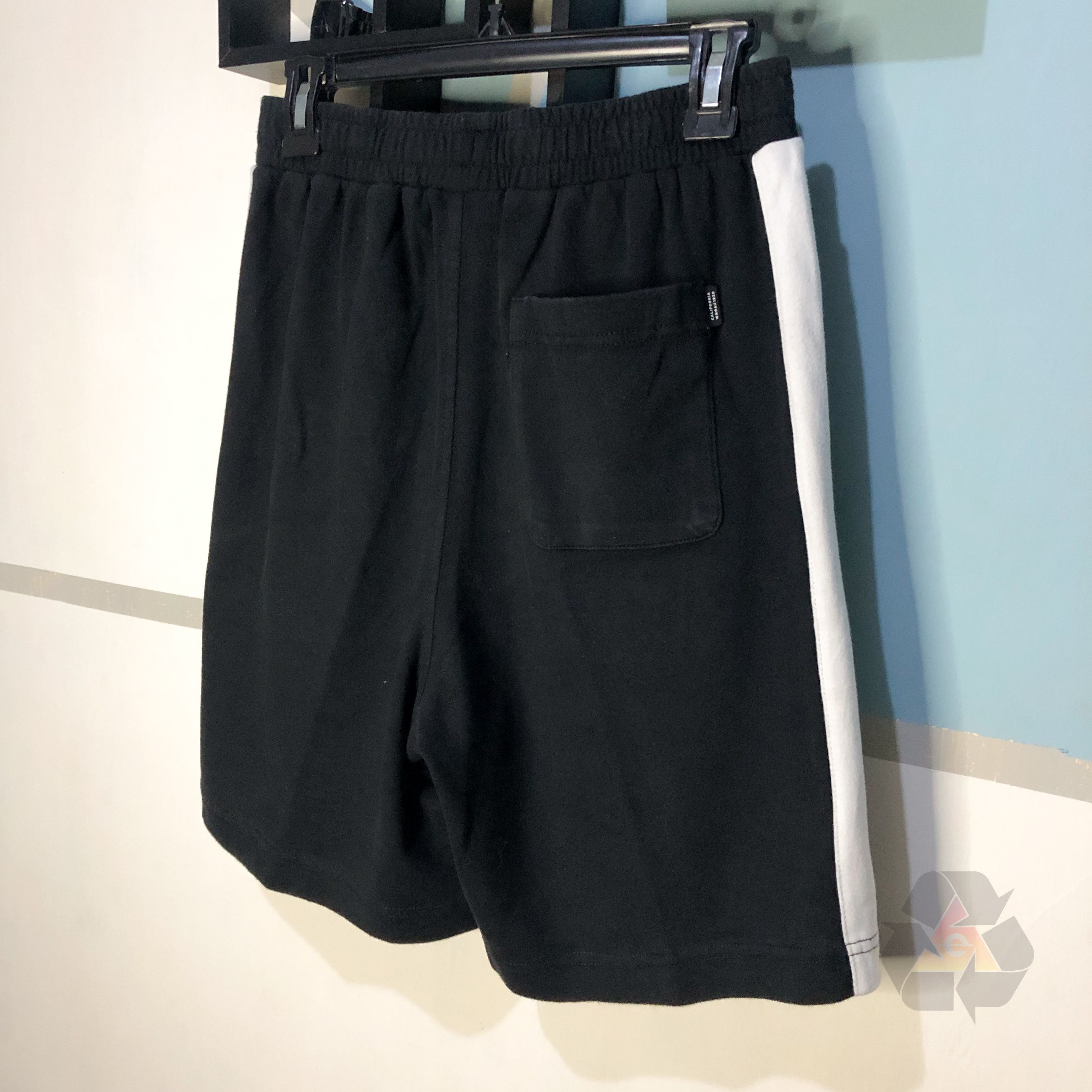 Who A.U. WHO A.U Shorts Pants Size US 30 / EU 46 - 11 Thumbnail