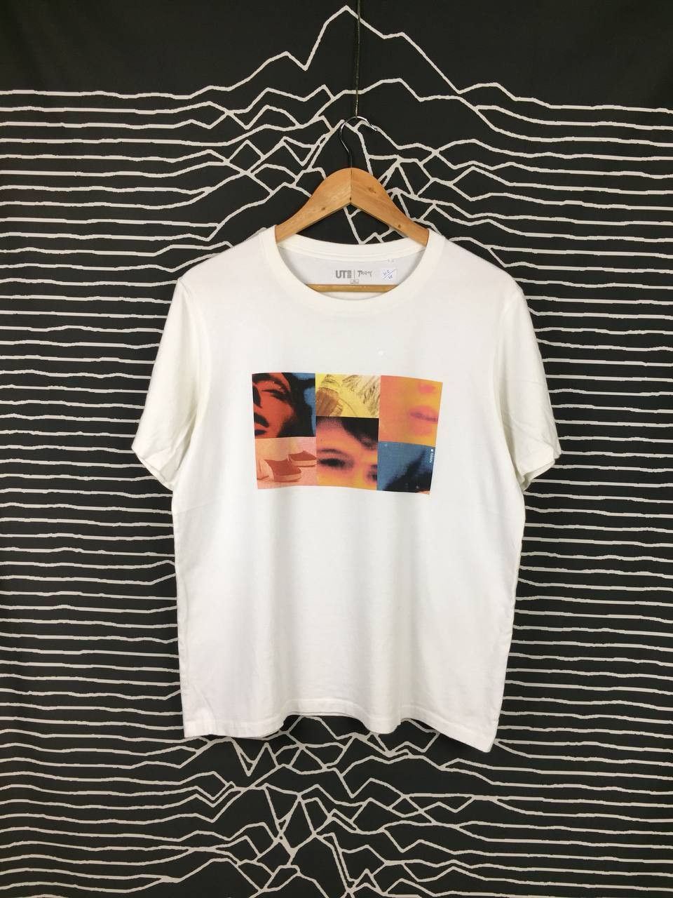 Band Tees Uniqlo X Troye Sivan Potrait Graphic Tee Size US XL / EU 56 / 4 - 2 Thumbnail