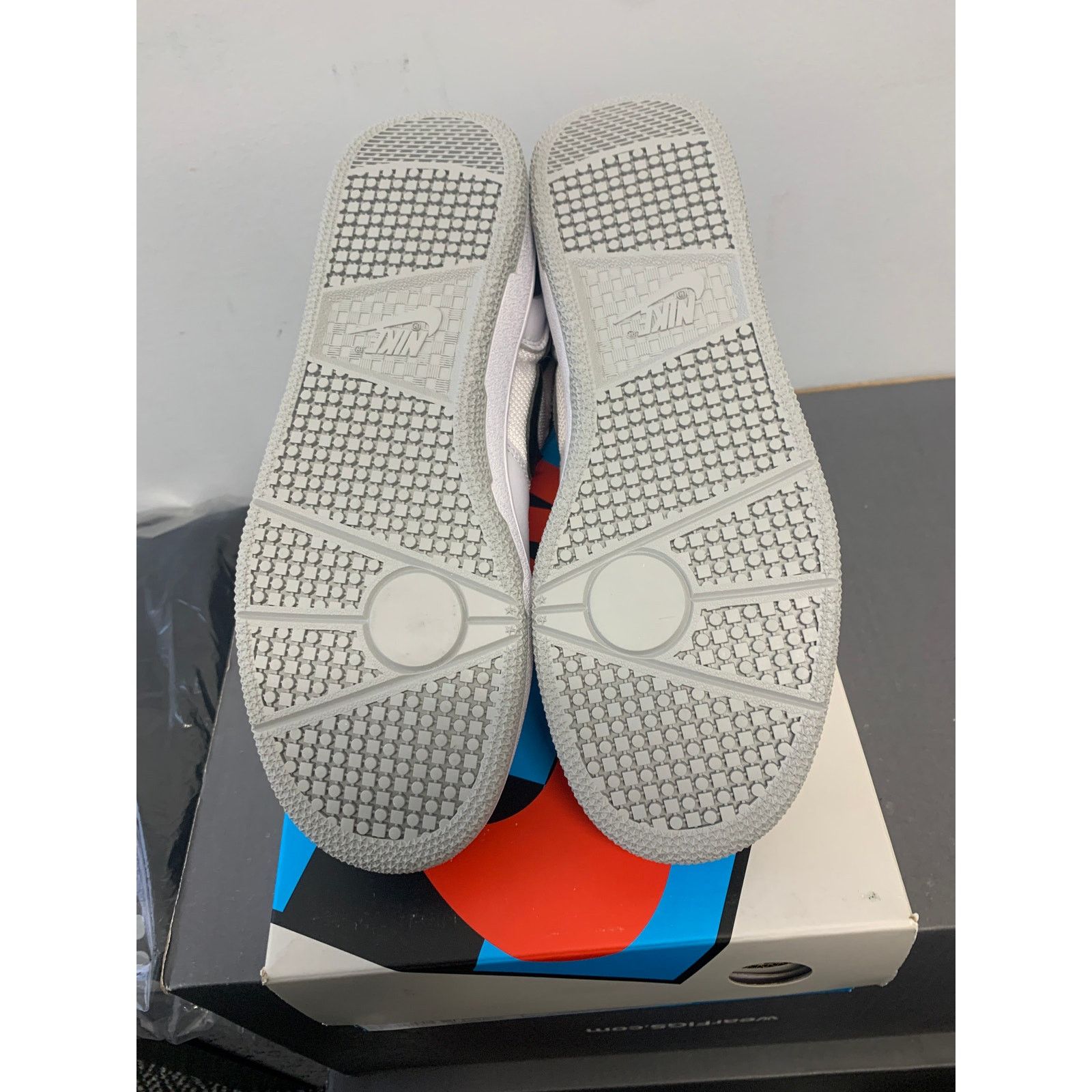Nike Nike Mac Attack SQ SP White Black Size 5 BRAND NEW SHIPS NOW Size US 5 / EU 37 - 6 Thumbnail