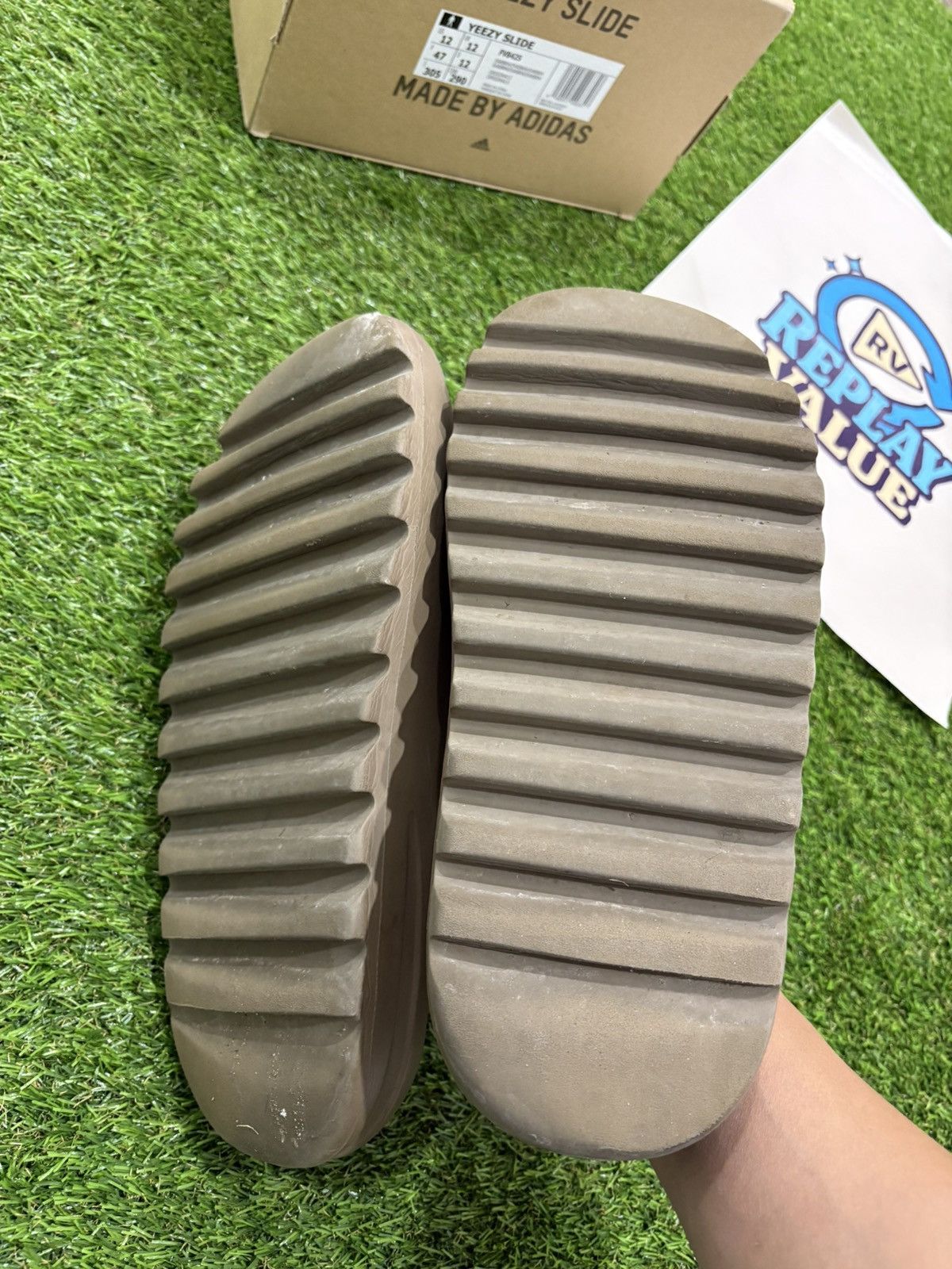 Yeezy YEEZY ADIDAS SLIDES EARTH BROWN Size US 12 / EU 45 - 5 Thumbnail
