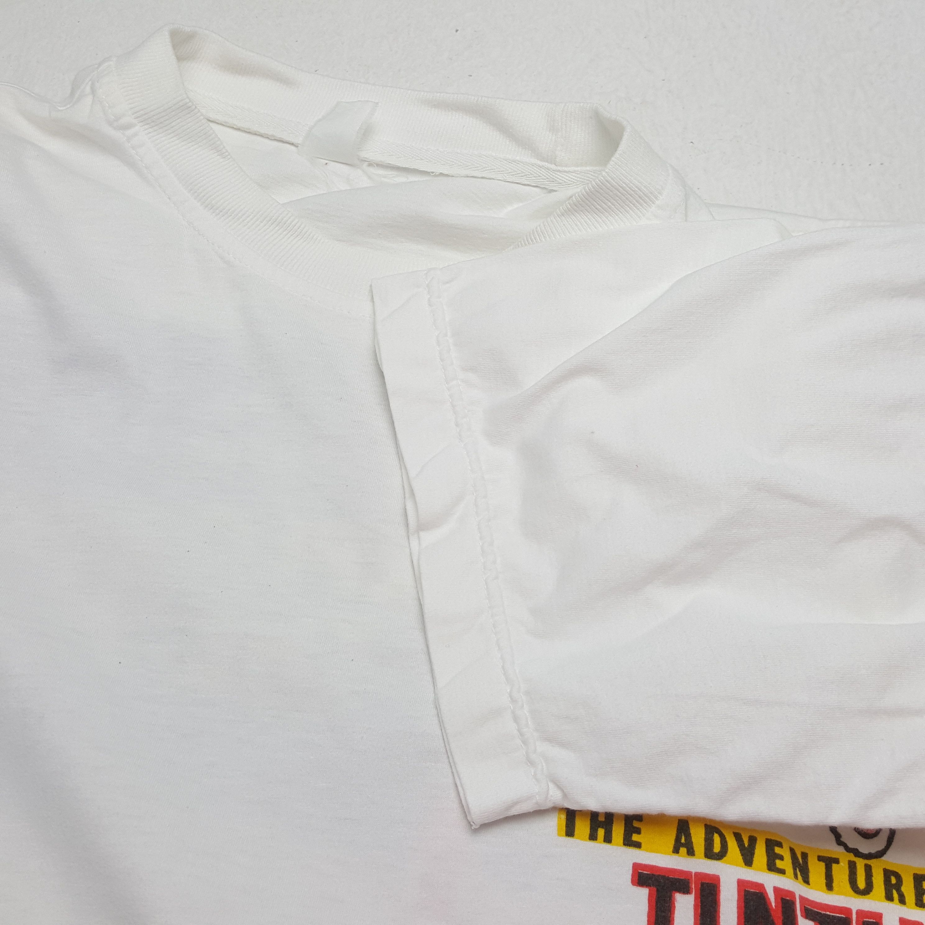 Vintage THE ADVENTURE OF TINTIN Cartoon Back Print Design Tshirt Size US L / EU 52-54 / 3 - 6 Thumbnail