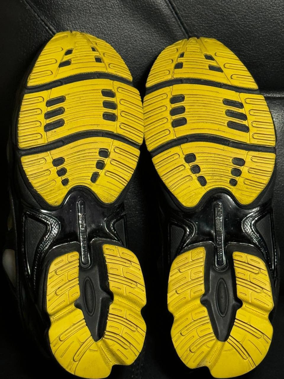 Adidas × Raf Simons 6,5us Adidas Raf Simons Ozweego Corn Black Size US 6.5 / EU 39-40 - 9 Thumbnail