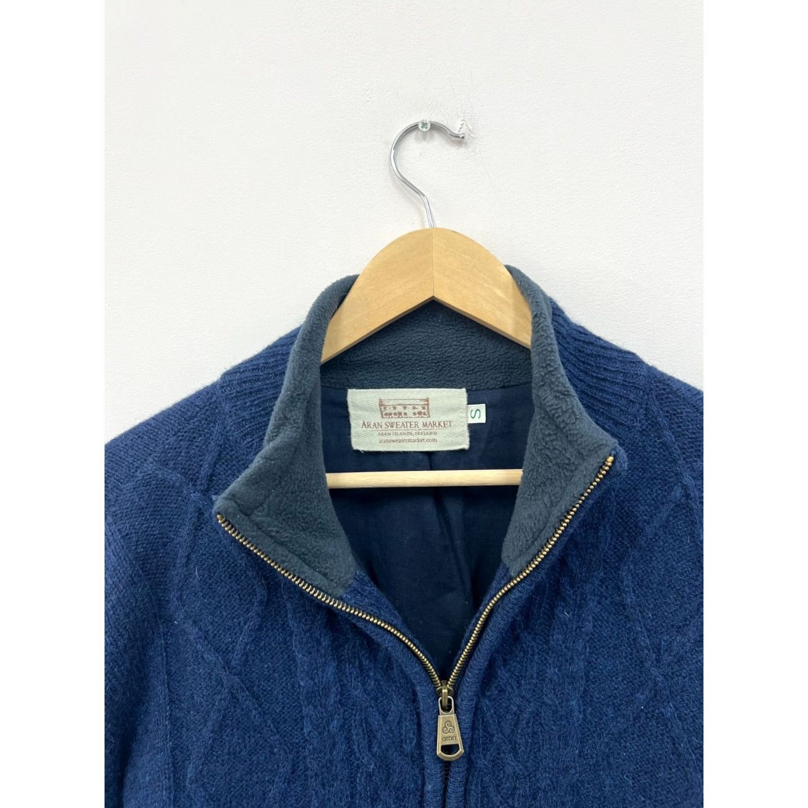 Market Aran Sweater Market 100% Pure Wool Zip Sweater Size S Men Wool Blue Pullover Knit Long Sleeve High Neck Vintage: No Size US S / EU 44-46 / 1 - 5 Thumbnail