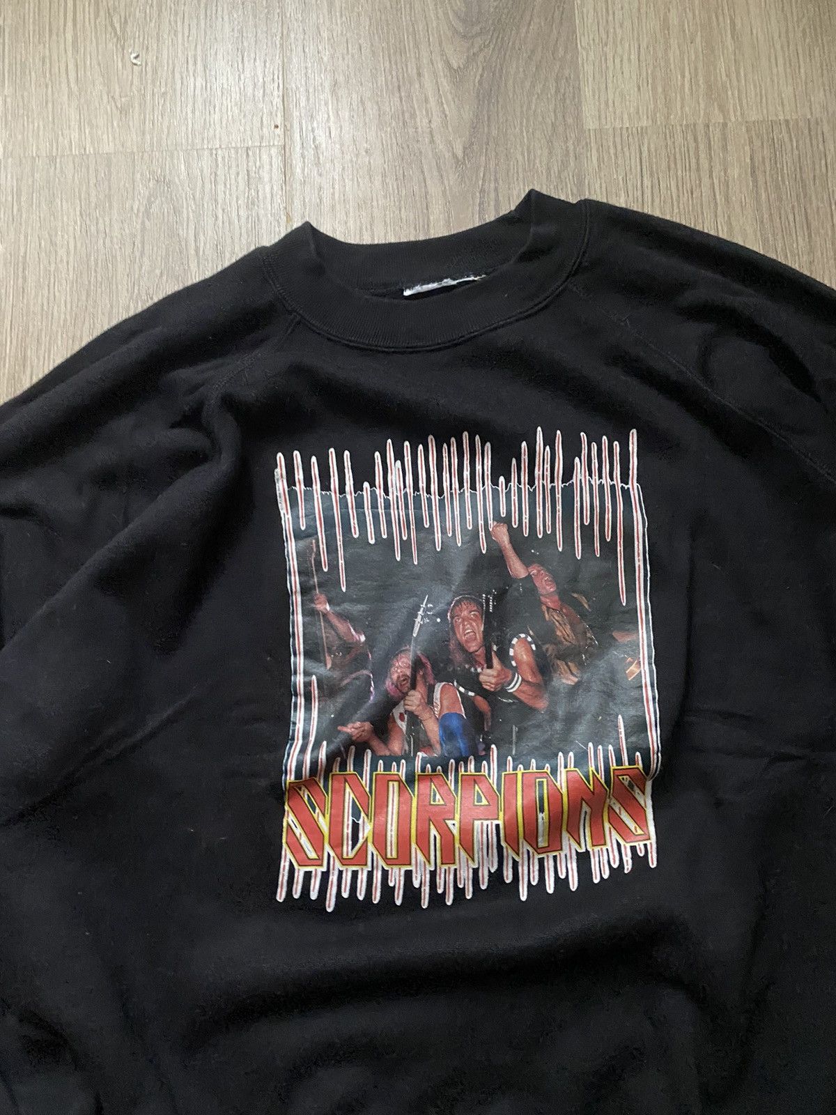 Band Tees × Vintage Vintage Scorpions printed logo band sweatshirt Size US XL / EU 56 / 4 - 2 Thumbnail
